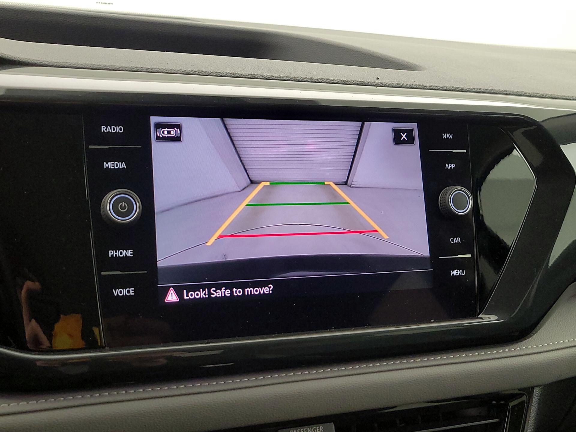 Thumbnail: 2022 Volkswagen Taos - 15