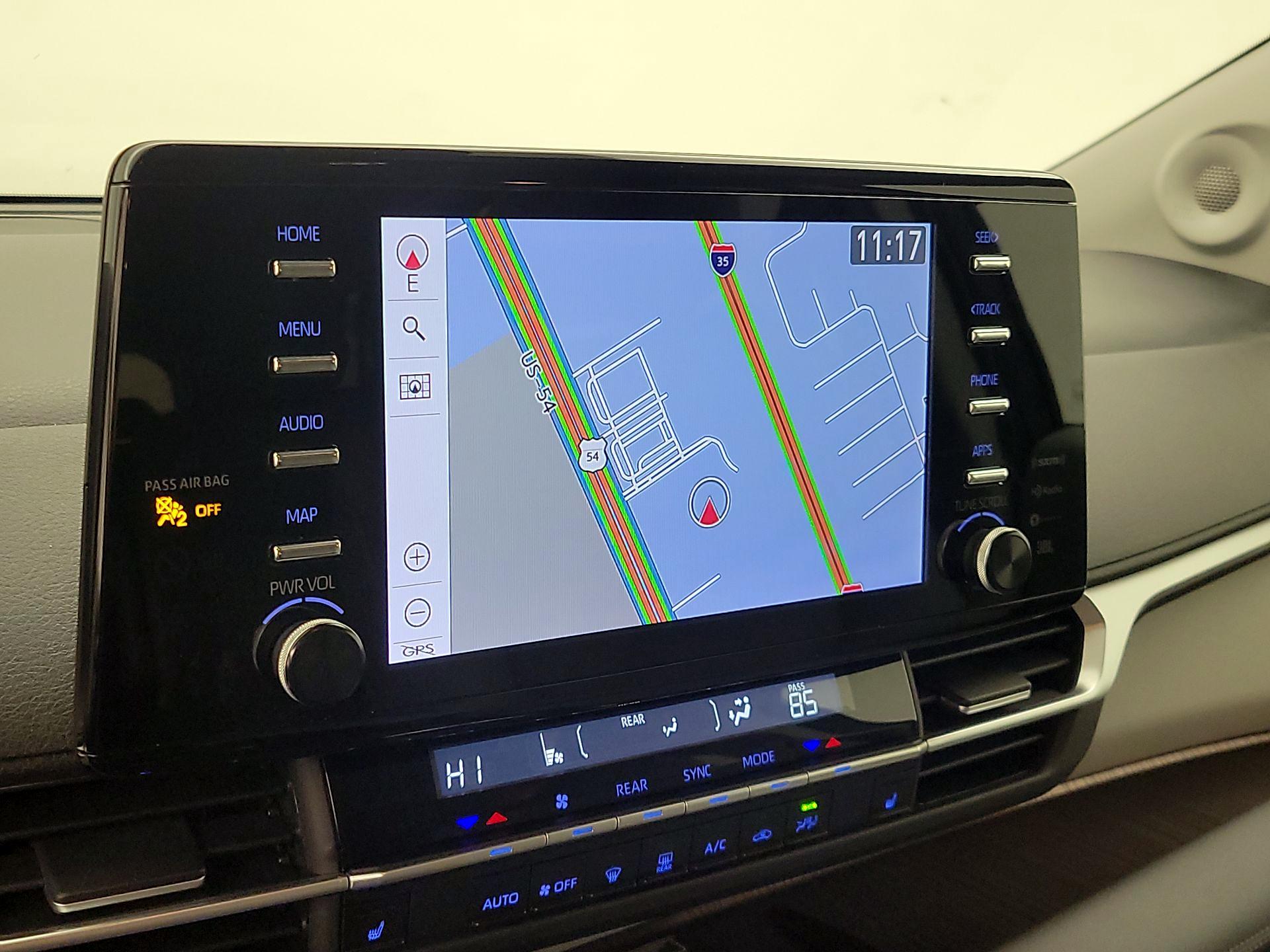 Thumbnail: 2023 Toyota Sienna - 14