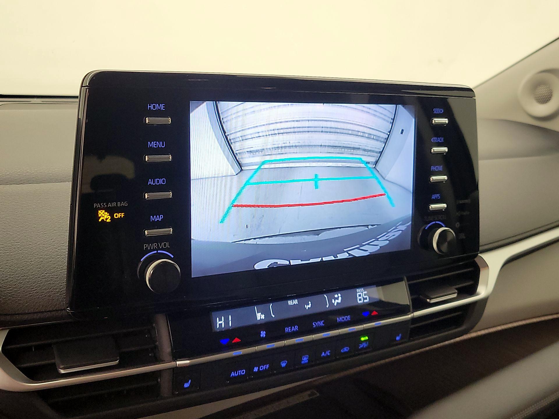 Thumbnail: 2023 Toyota Sienna - 15