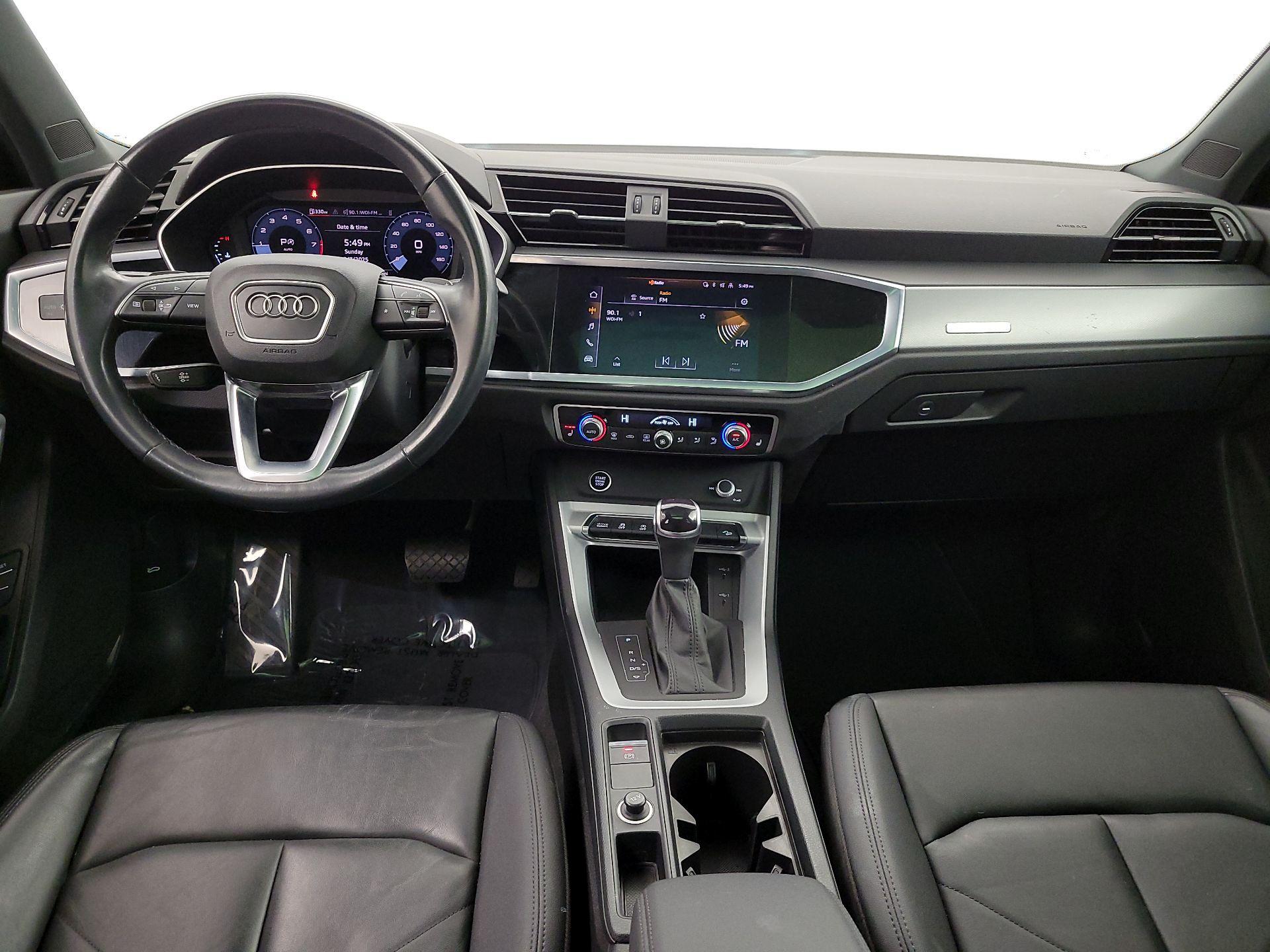 Thumbnail: 2022 Audi Q3 - 9