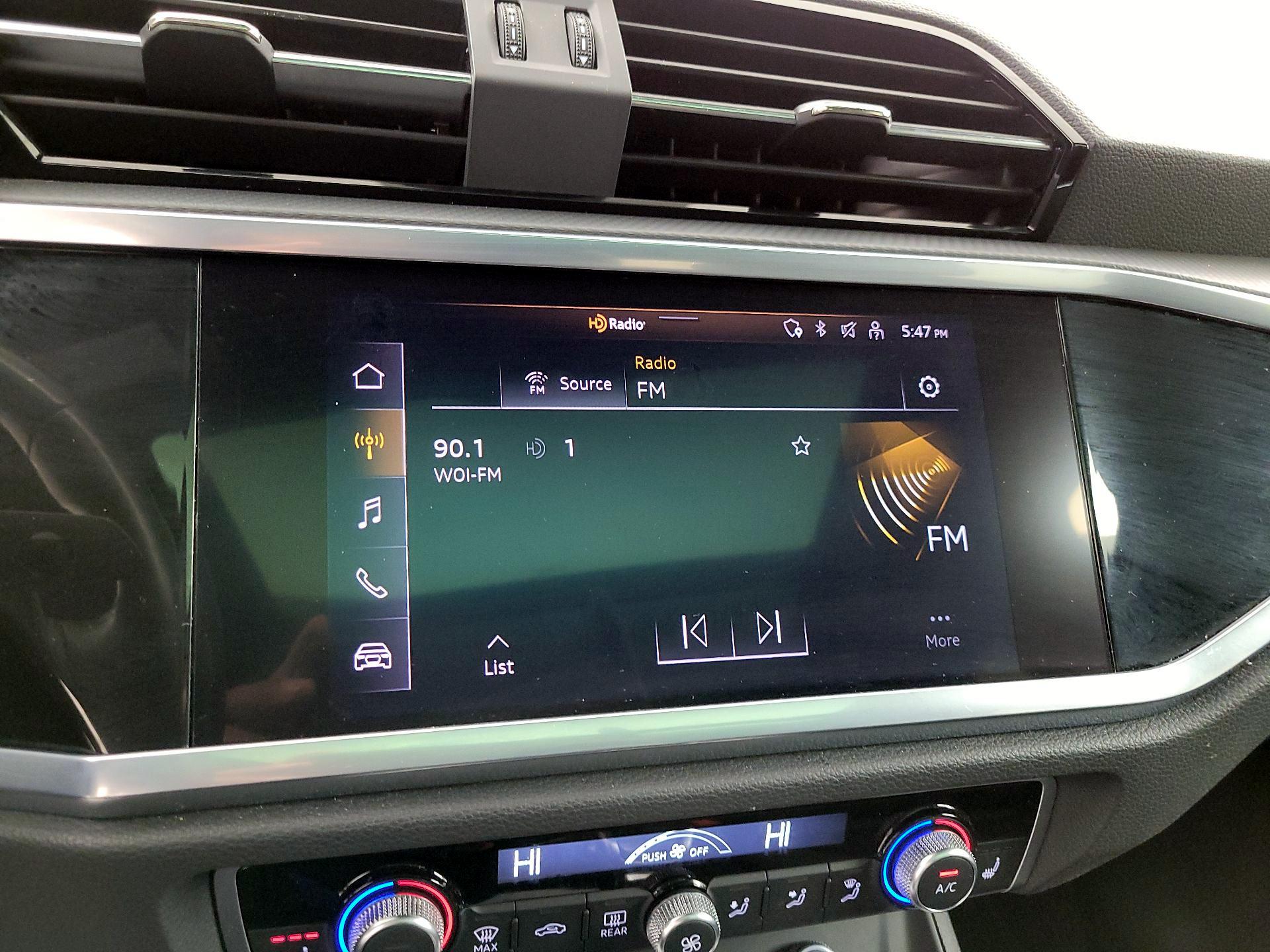 Thumbnail: 2022 Audi Q3 - 14