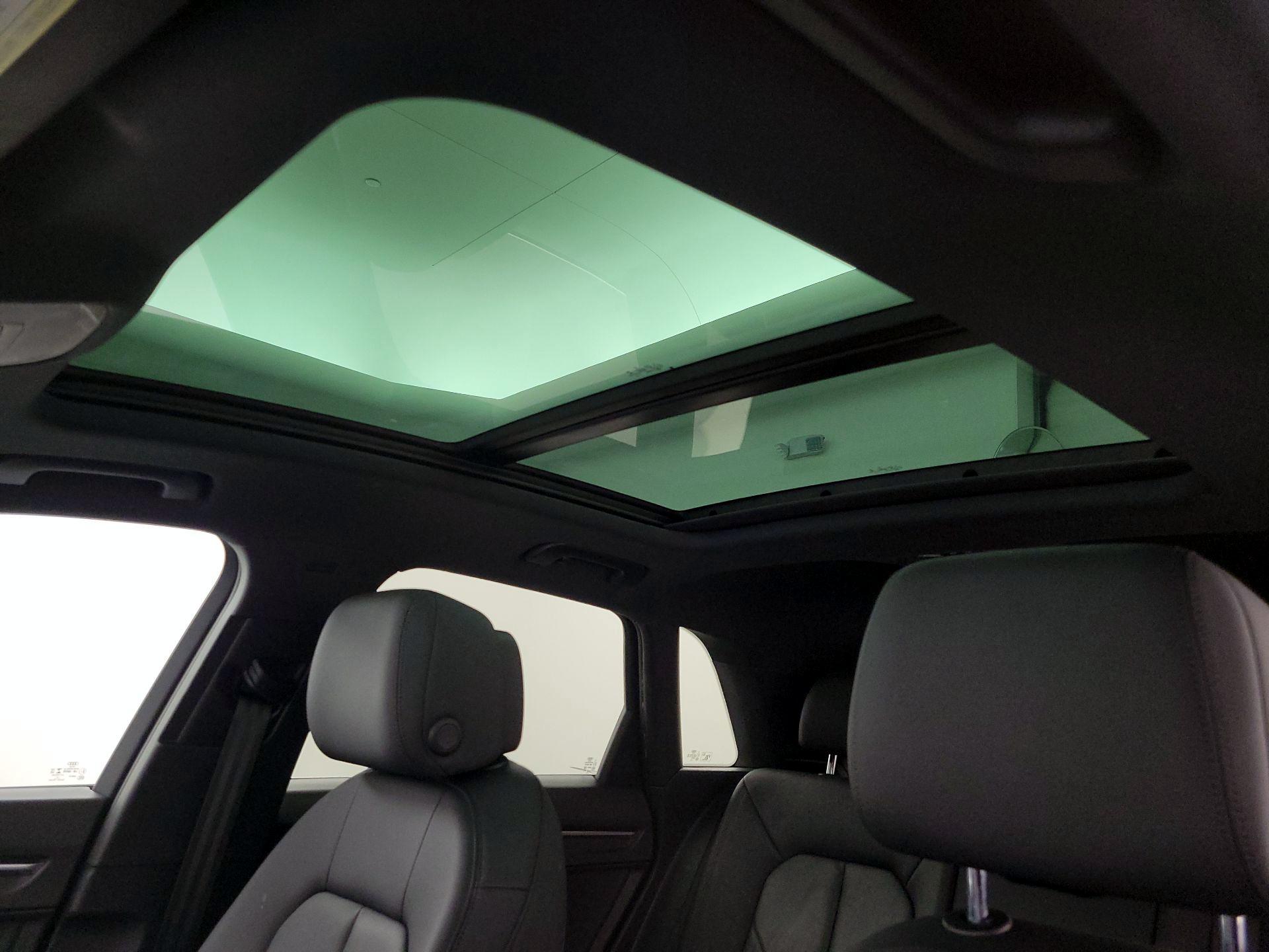 Thumbnail: 2022 Audi Q3 - 18