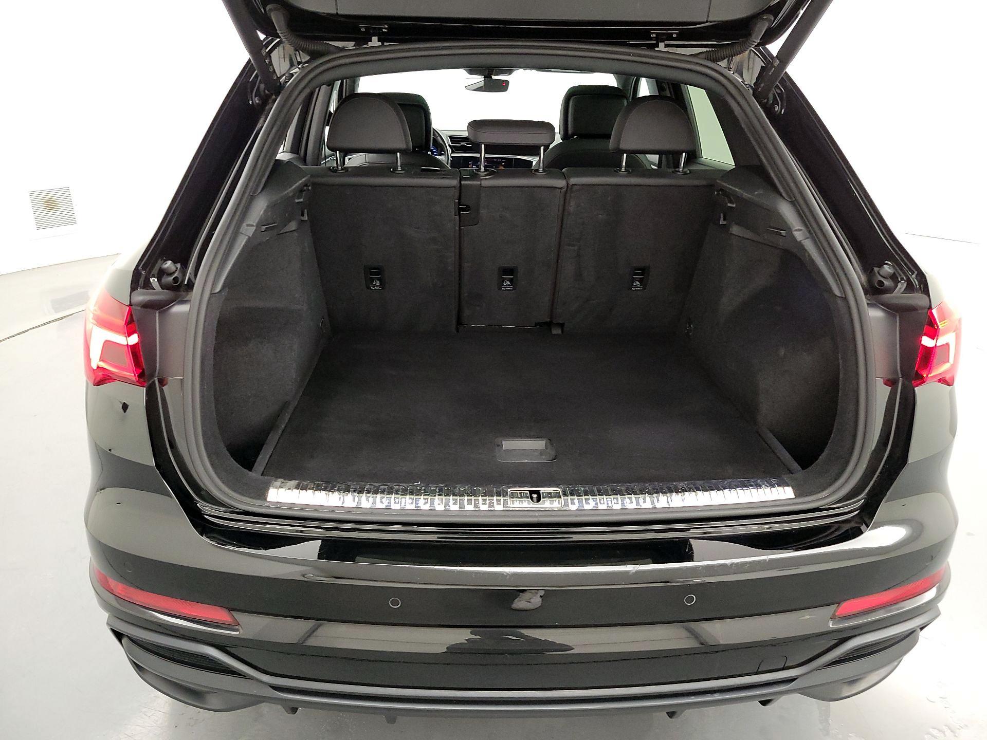 Thumbnail: 2022 Audi Q3 - 20