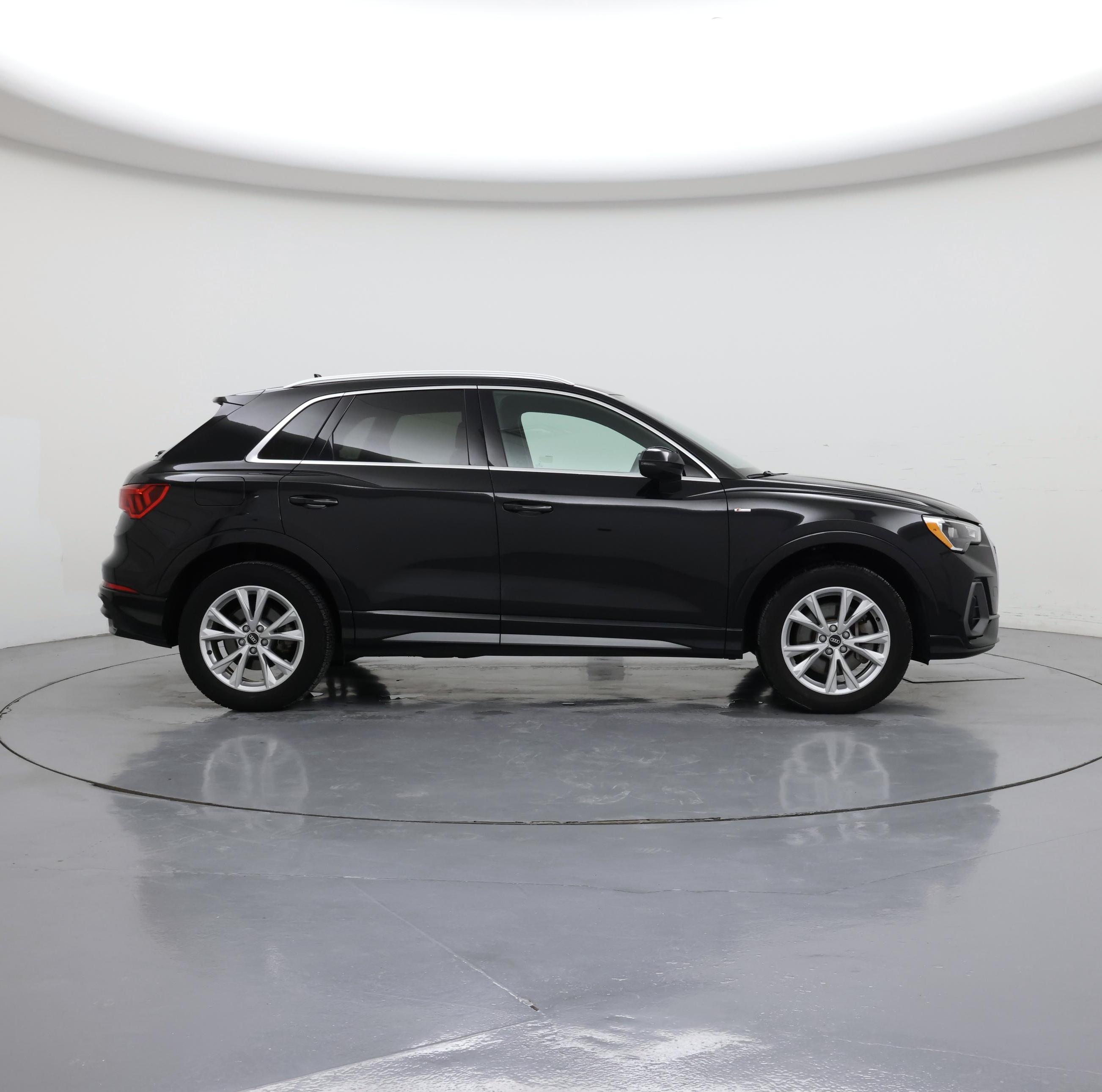 Thumbnail: 2022 Audi Q3 - 7