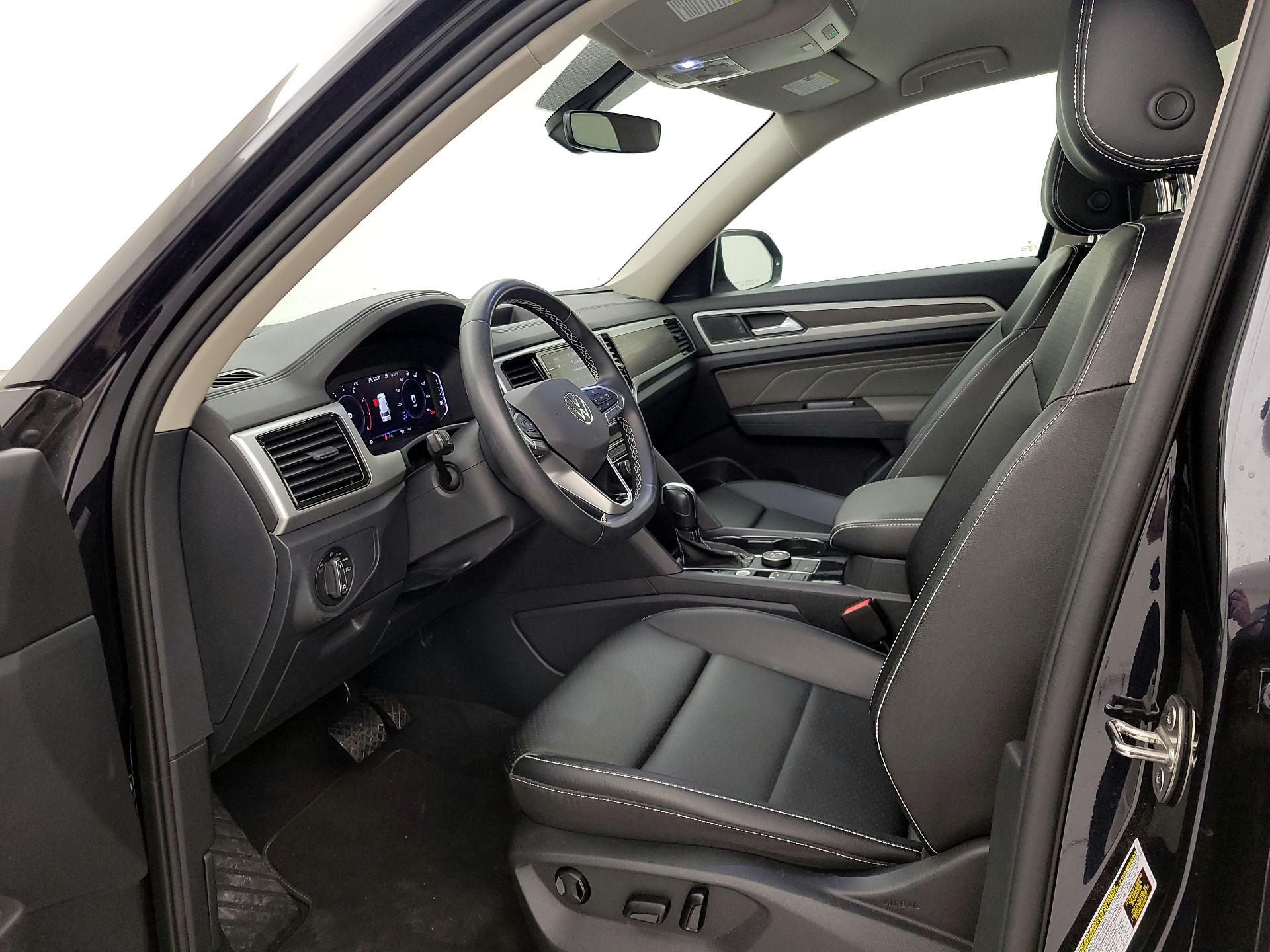 Thumbnail: 2022 Volkswagen Atlas - 11