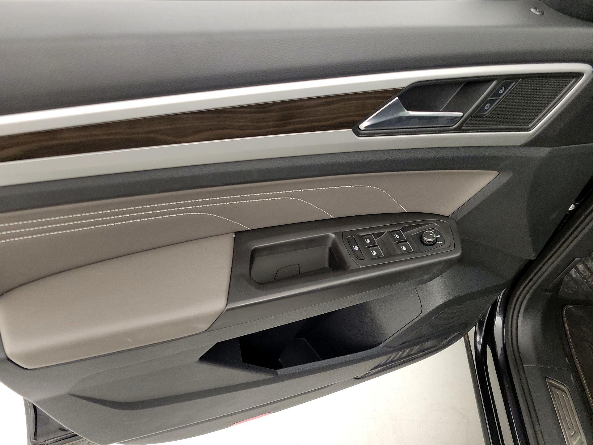 Thumbnail: 2022 Volkswagen Atlas - 12