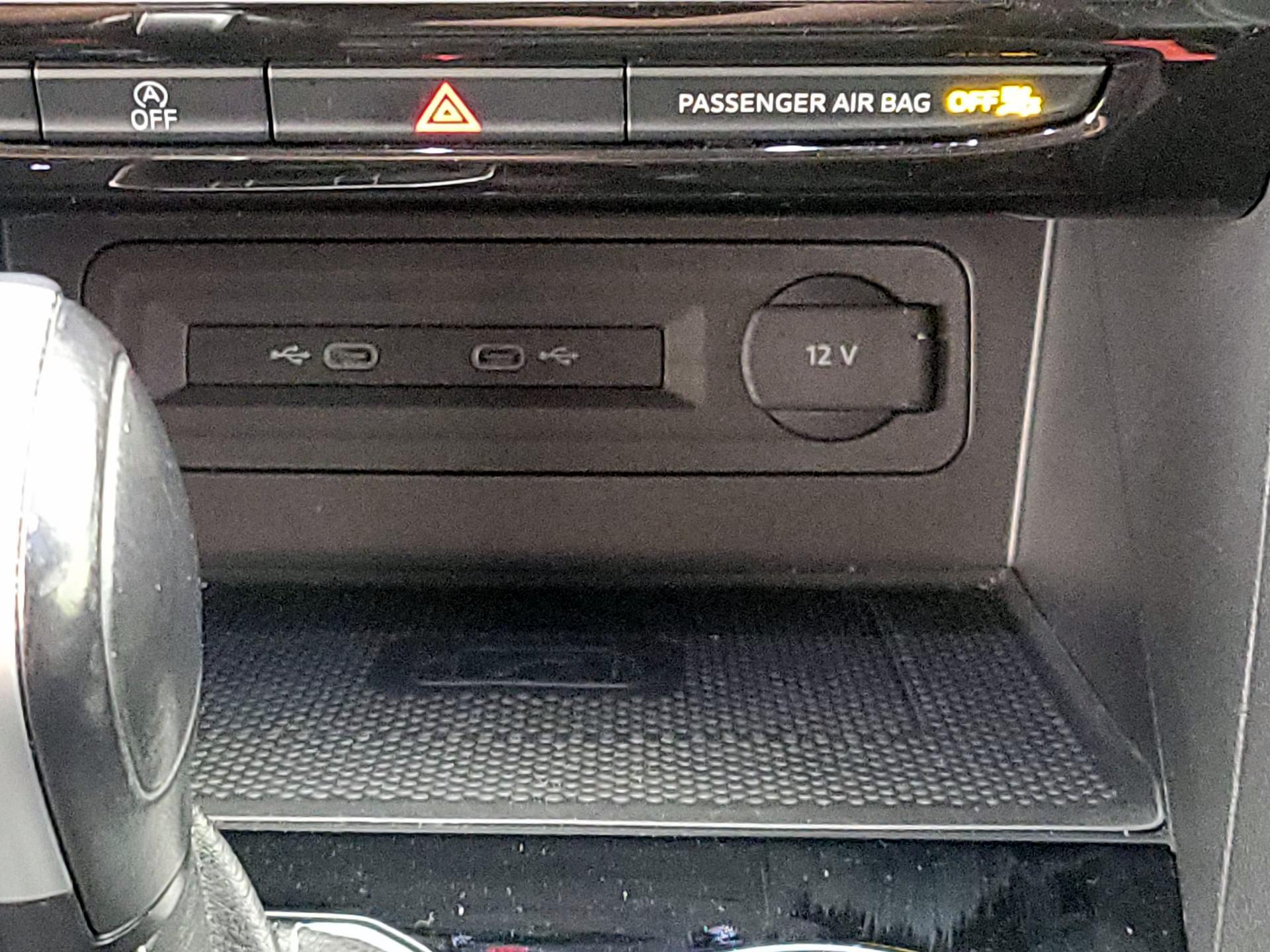 Thumbnail: 2022 Volkswagen Atlas - 18