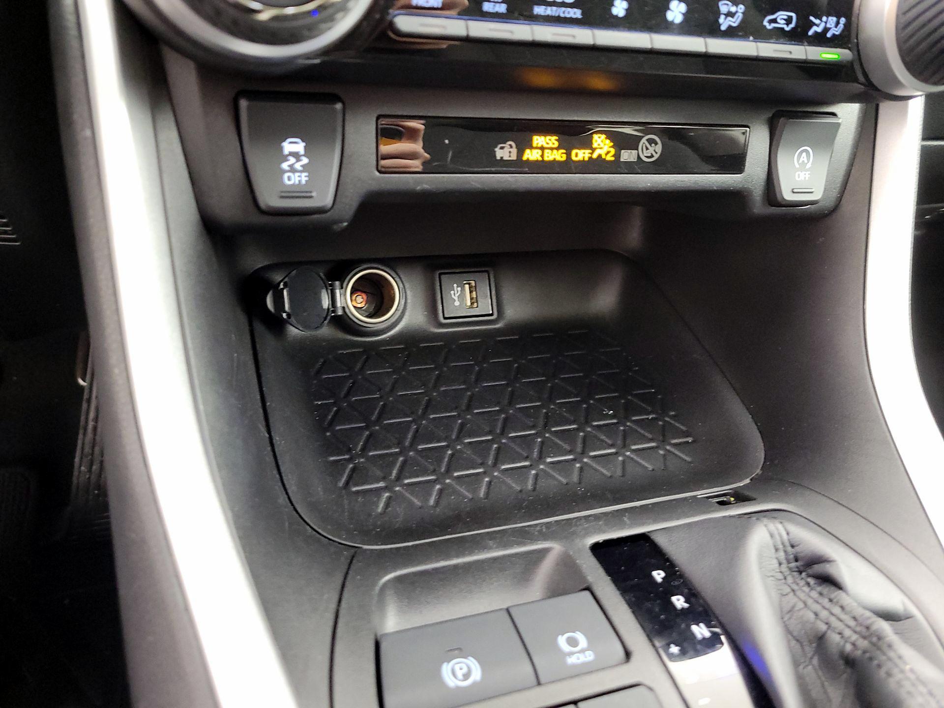 Thumbnail: 2023 Toyota RAV4 - 19