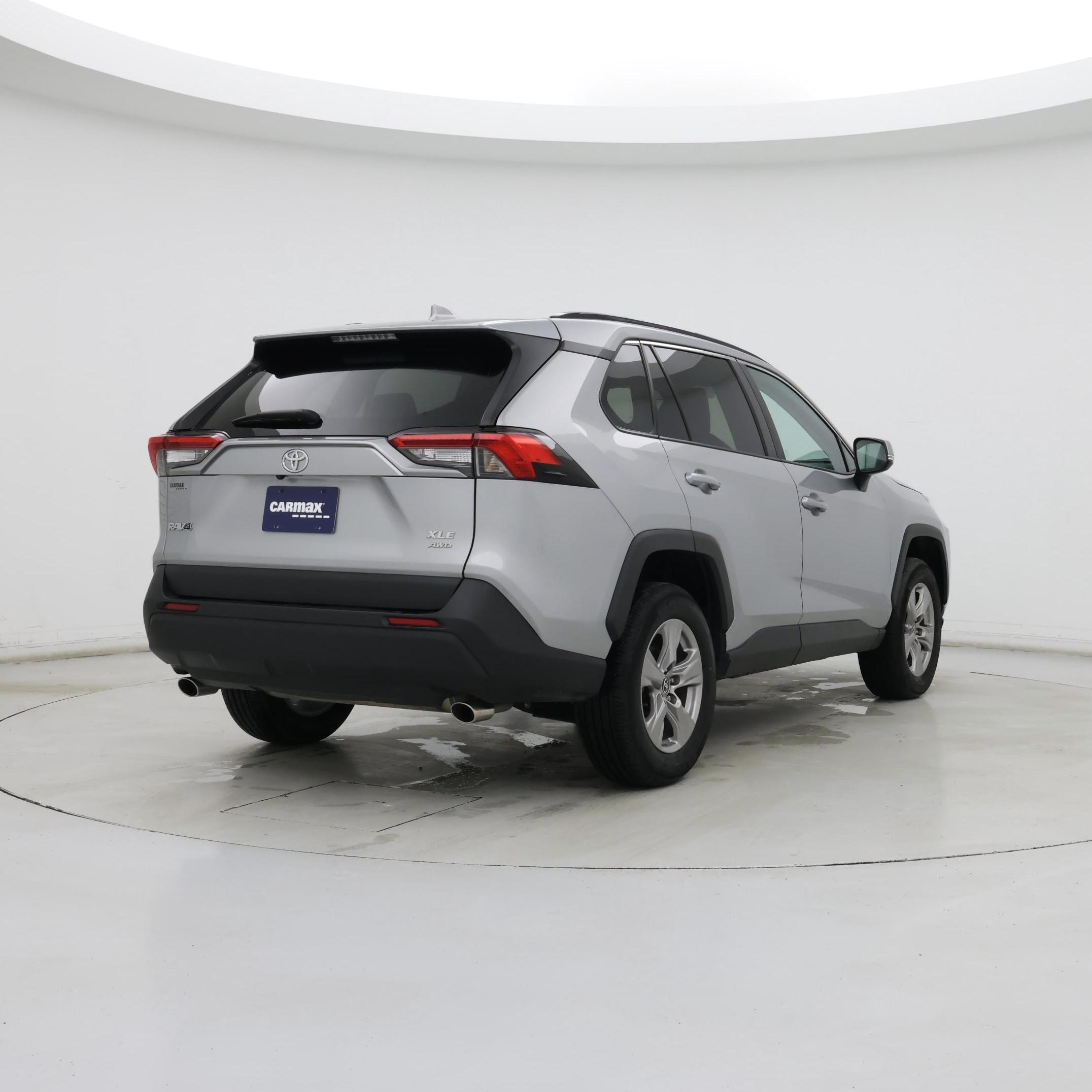 Thumbnail: 2023 Toyota RAV4 - 8