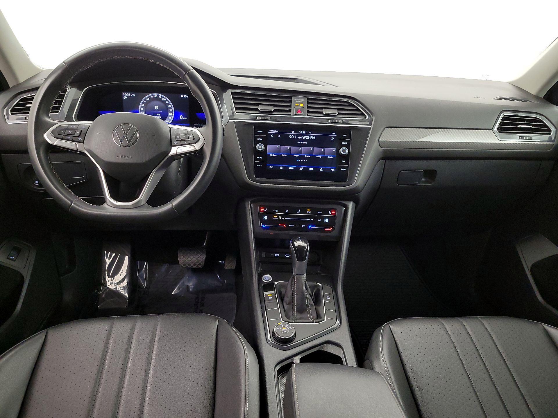 Thumbnail: 2022 Volkswagen Tiguan - 9