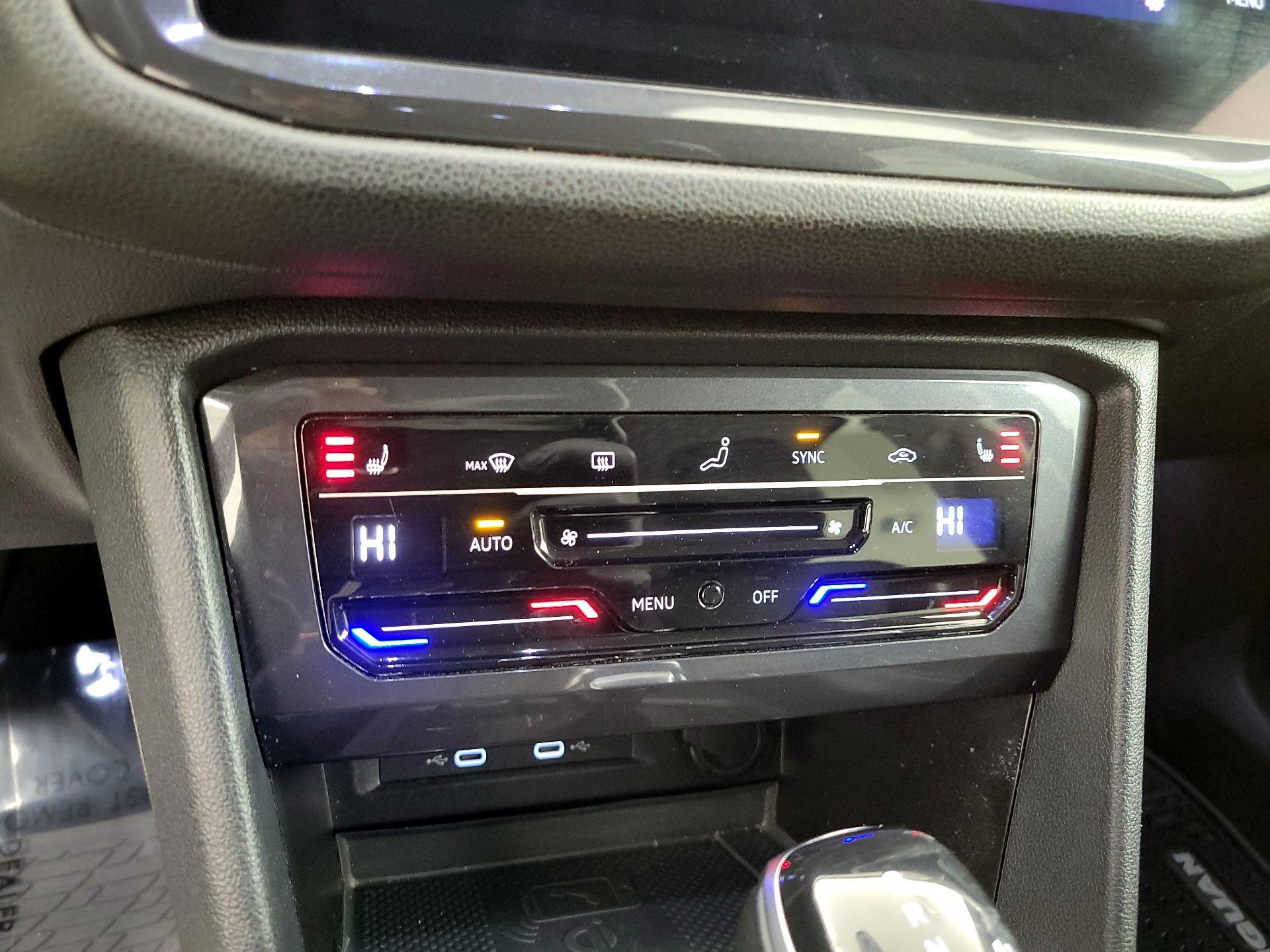 Thumbnail: 2022 Volkswagen Tiguan - 15