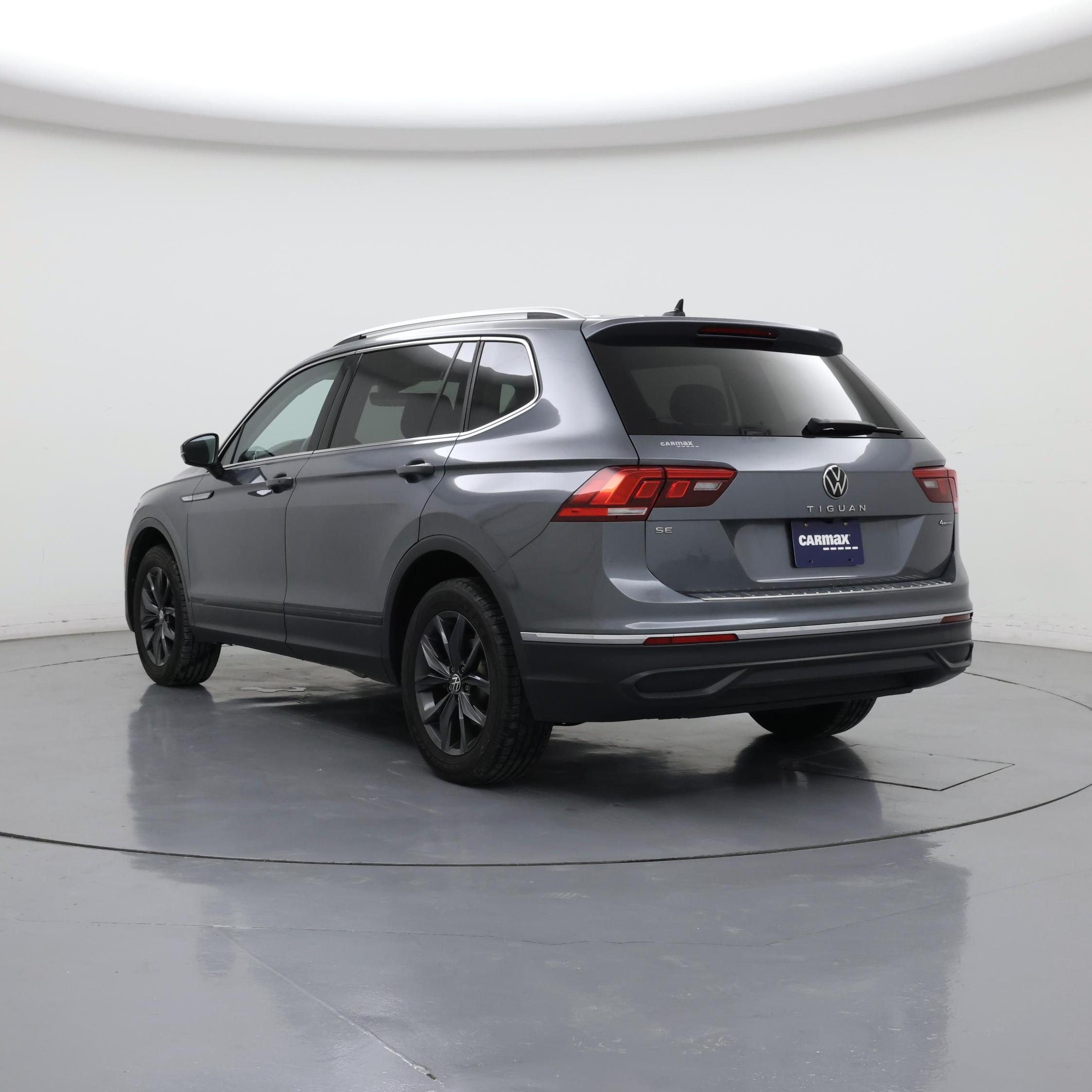 Thumbnail: 2022 Volkswagen Tiguan - 2