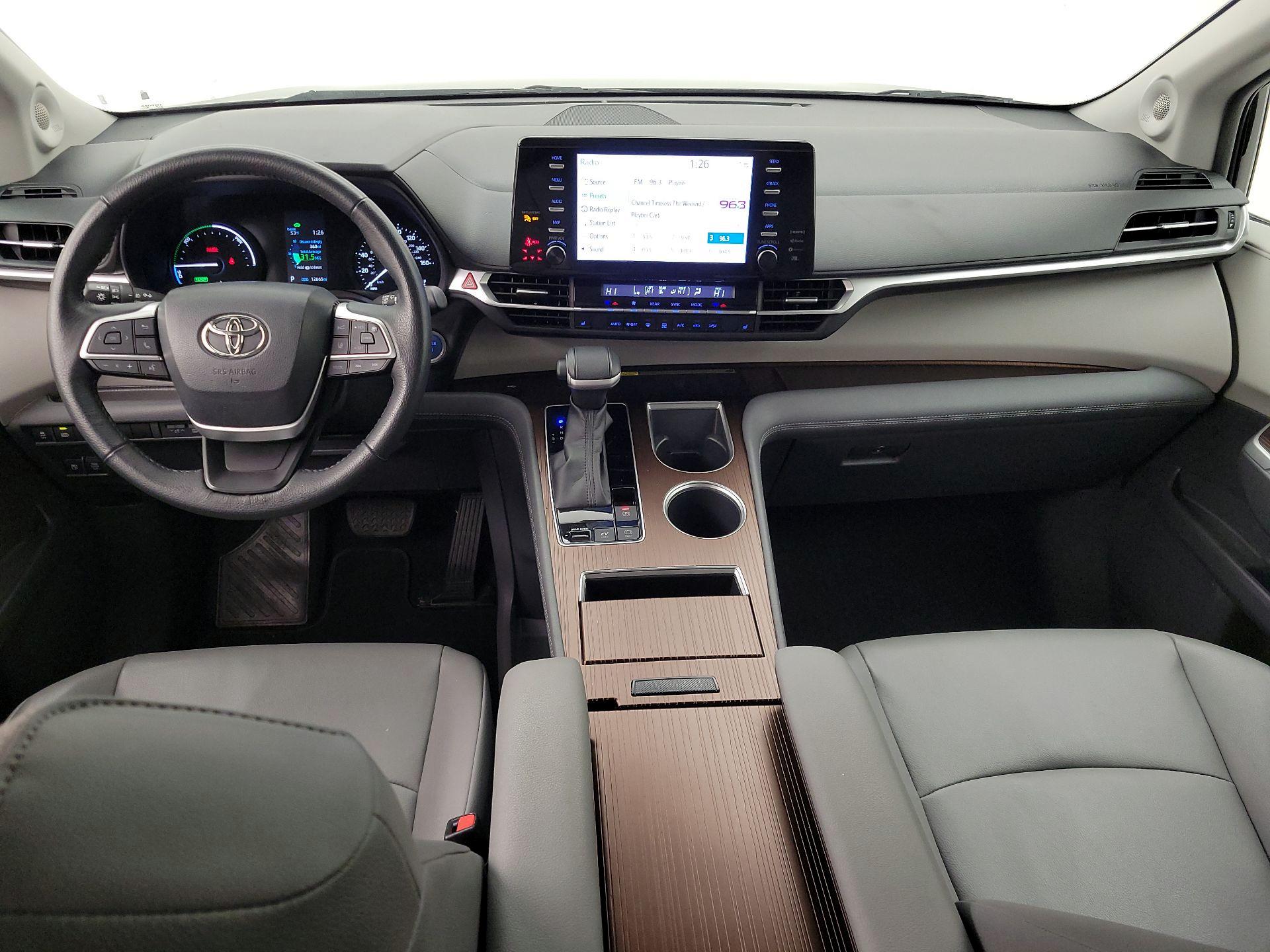 Thumbnail: 2022 Toyota Sienna - 9