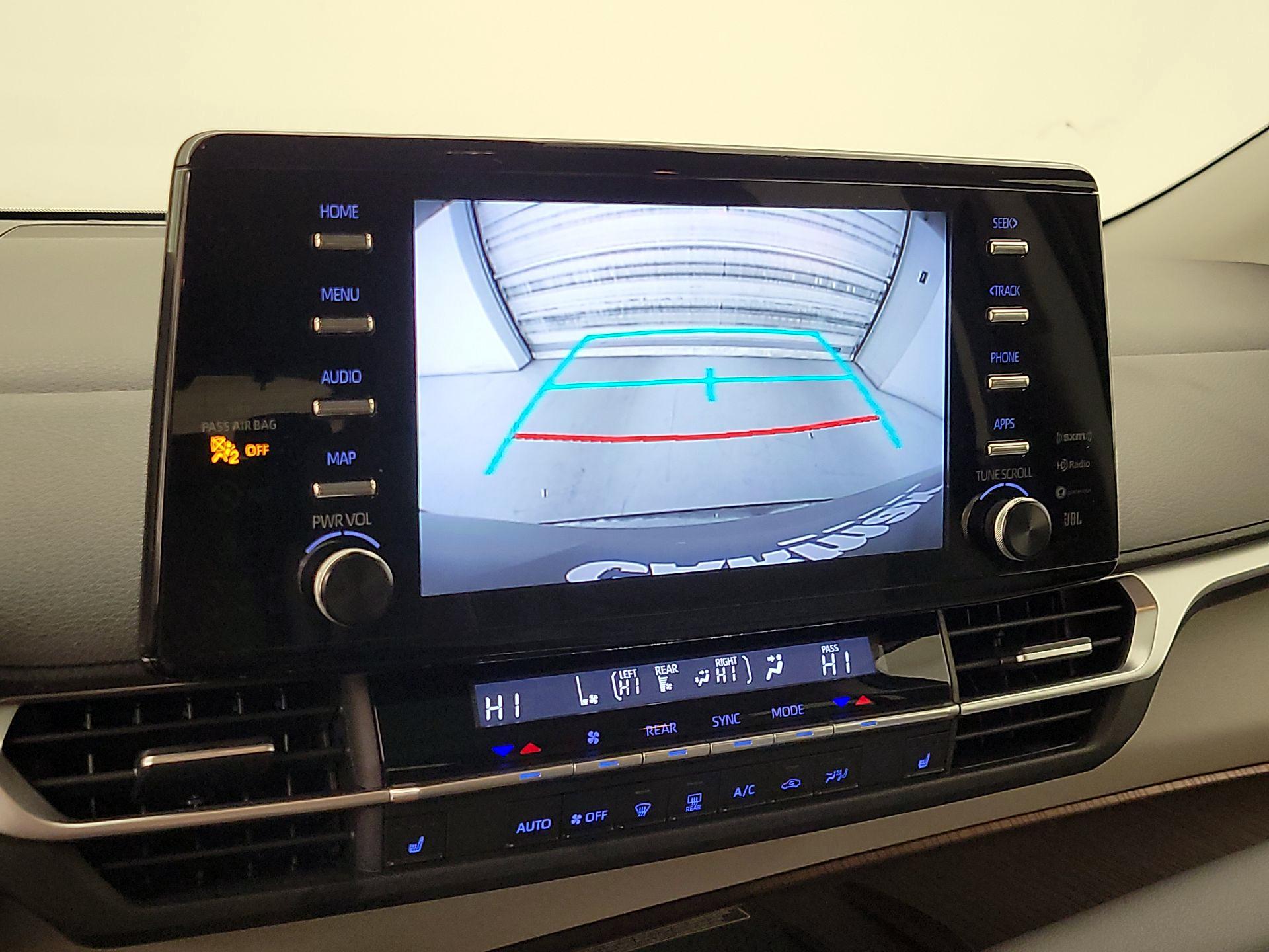 Thumbnail: 2022 Toyota Sienna - 15