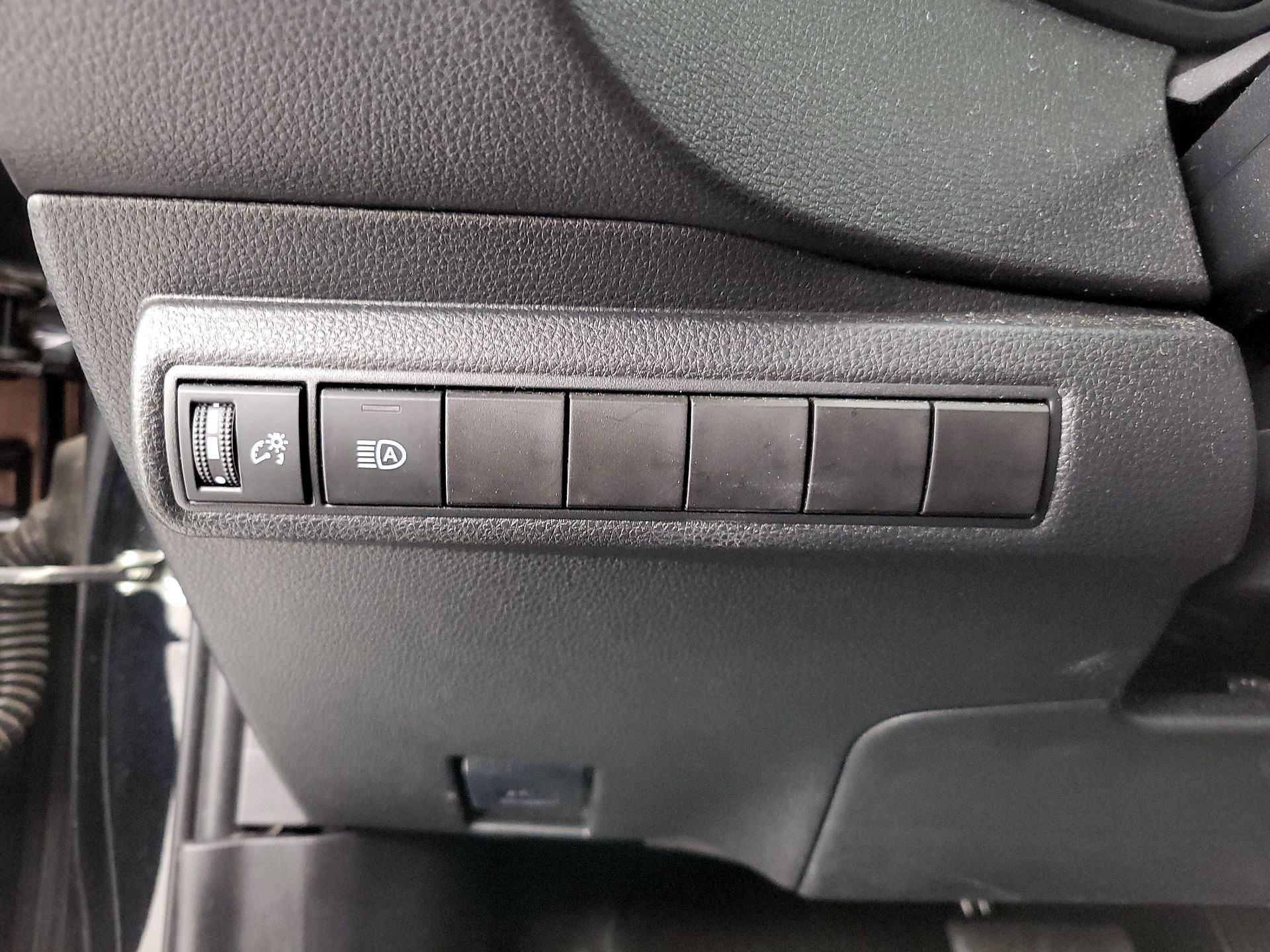 Thumbnail: 2023 Toyota Corolla - 11