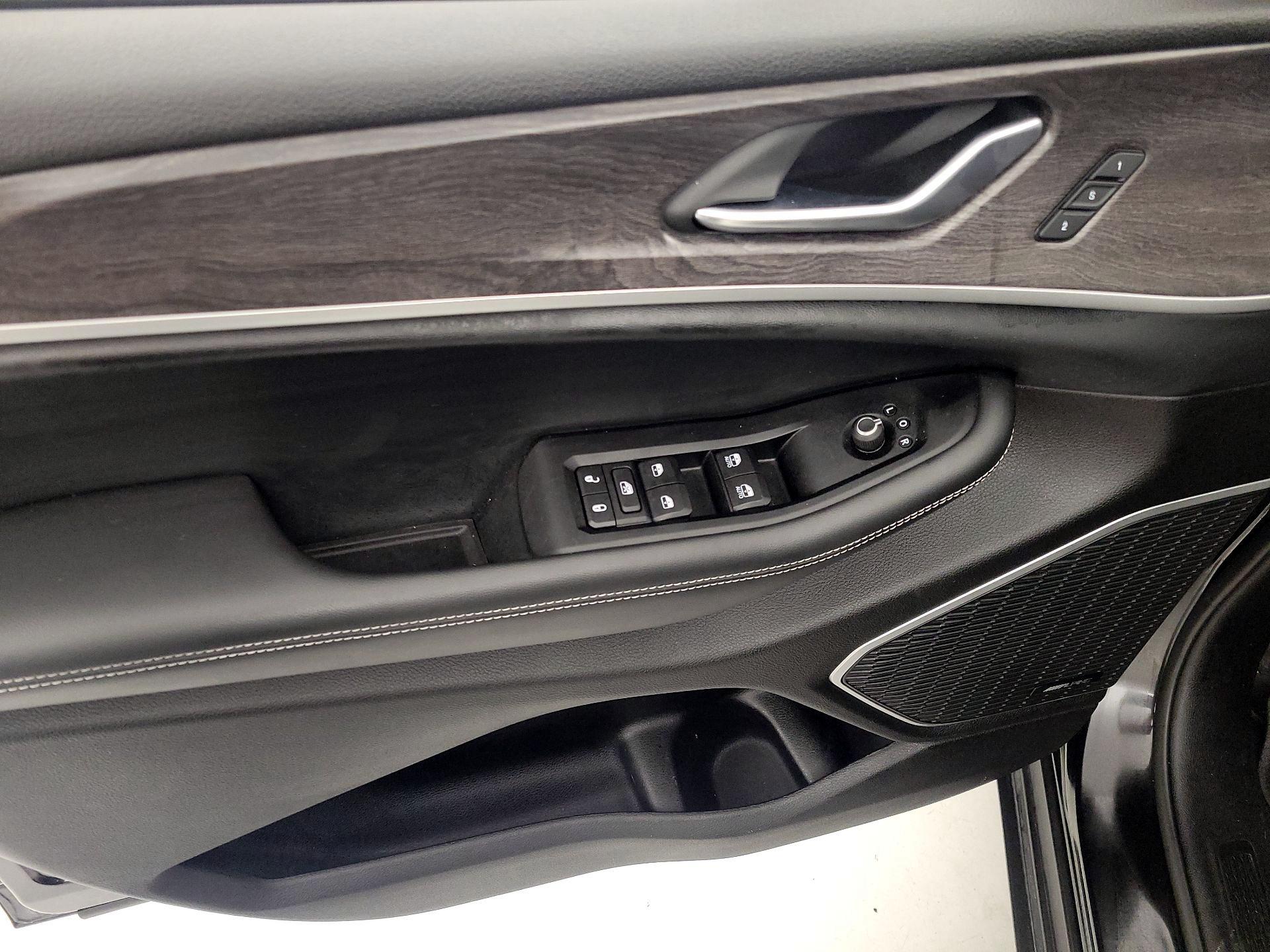 Thumbnail: 2022 Jeep Grand Cherokee - 12