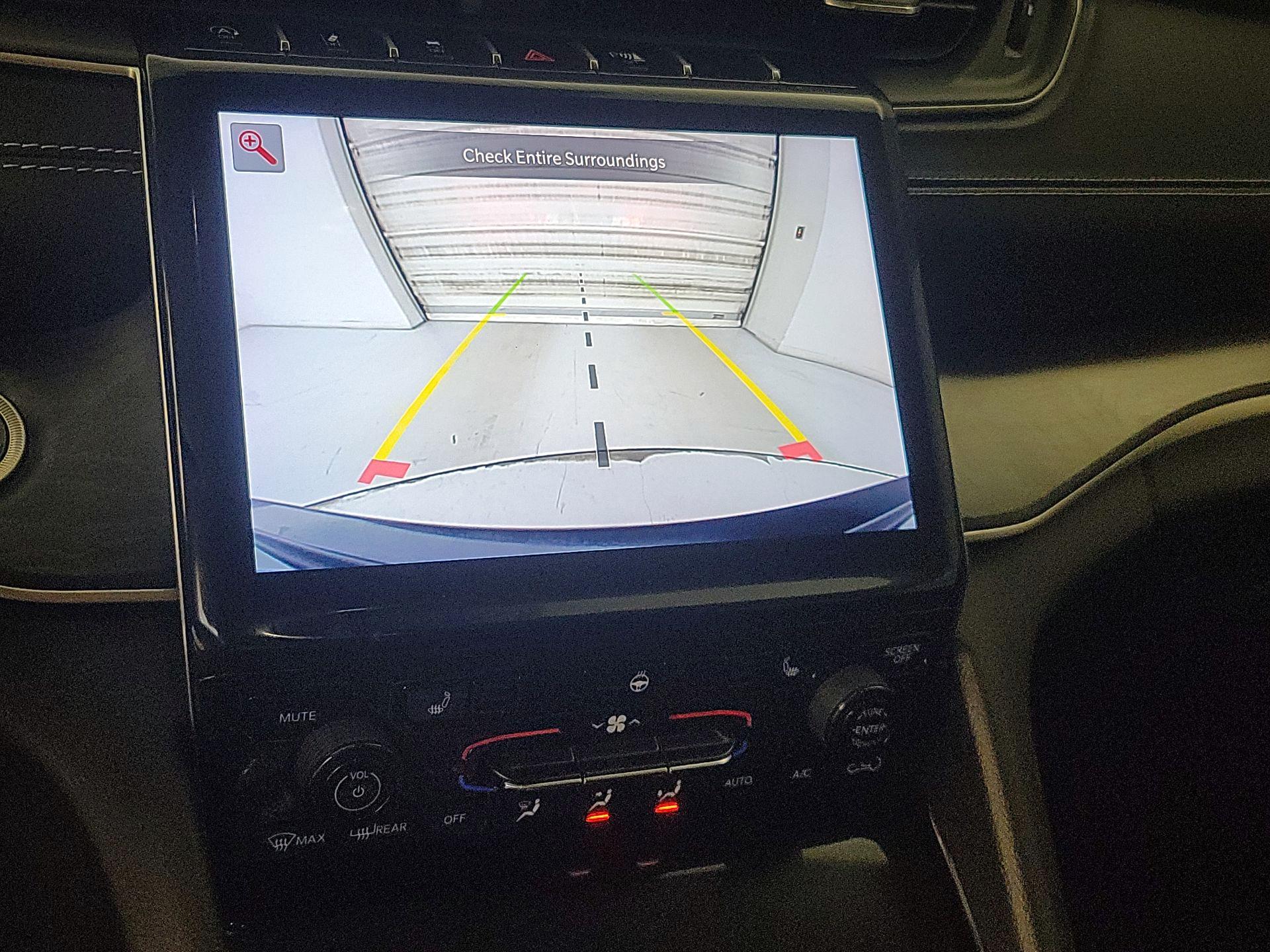 Thumbnail: 2022 Jeep Grand Cherokee - 15