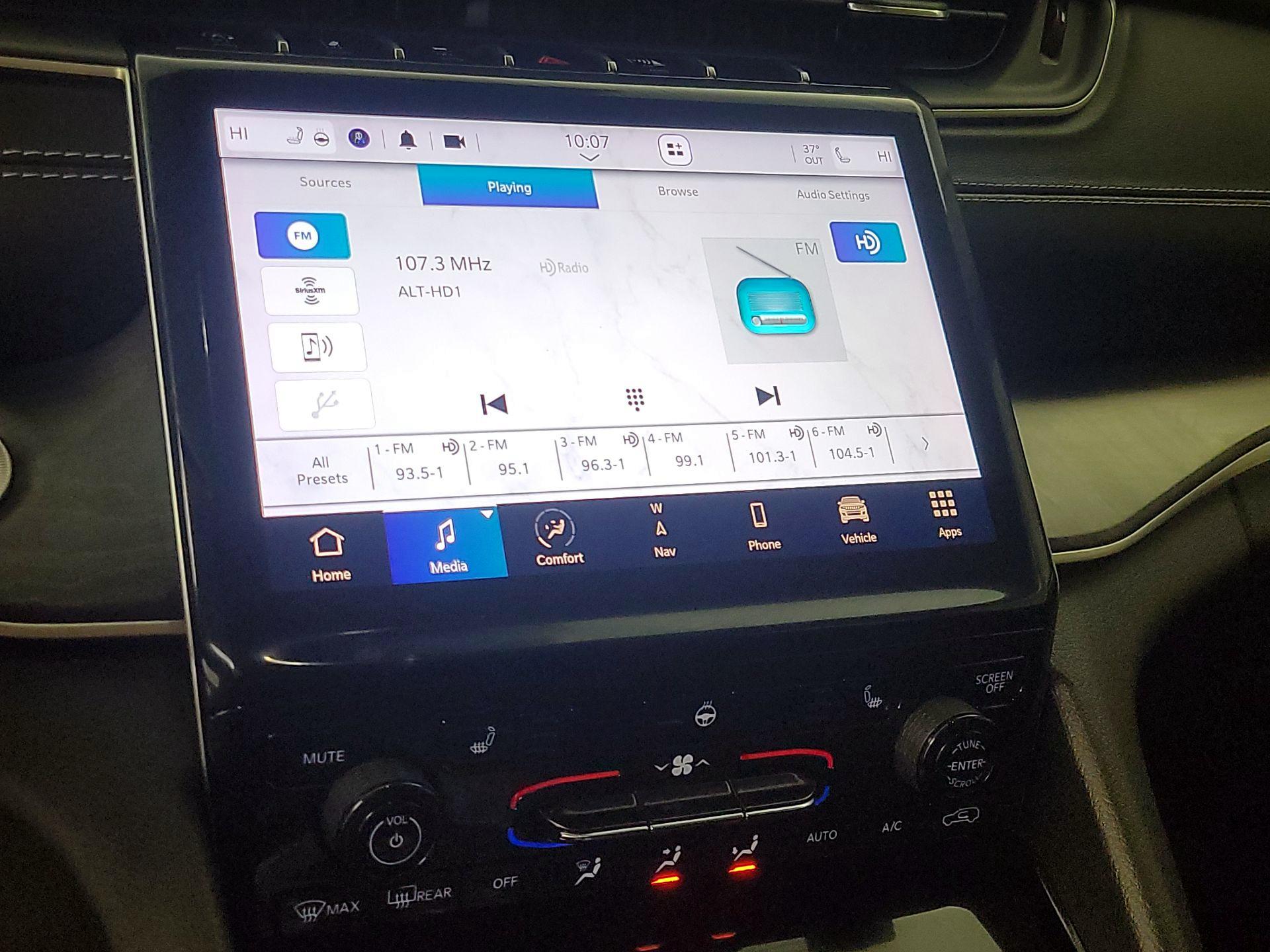 Thumbnail: 2022 Jeep Grand Cherokee - 16