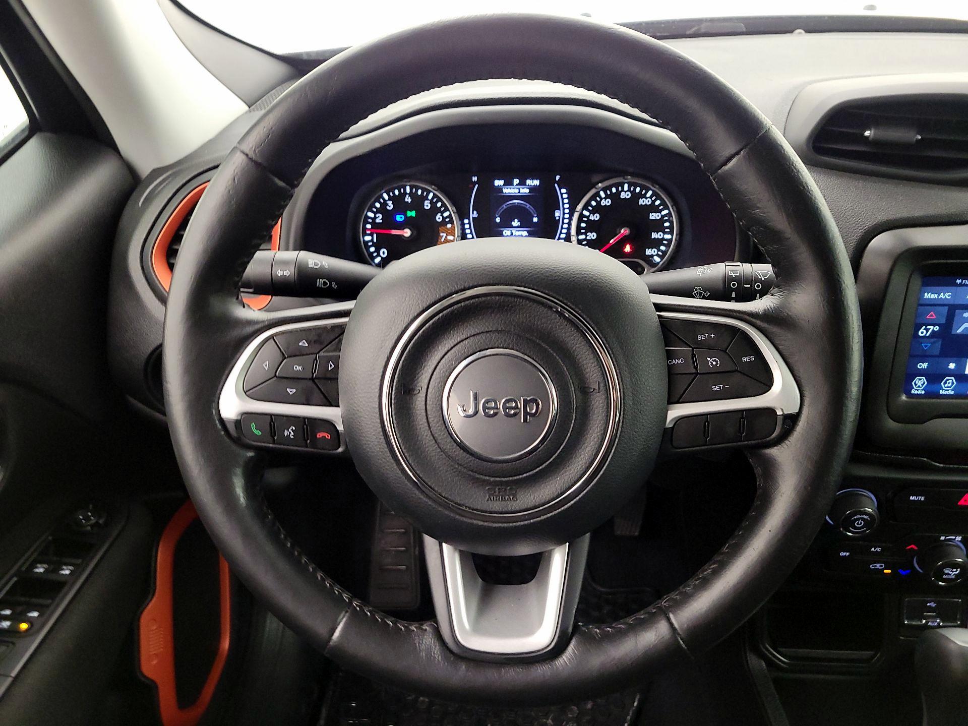 Thumbnail: 2020 Jeep Renegade - 10