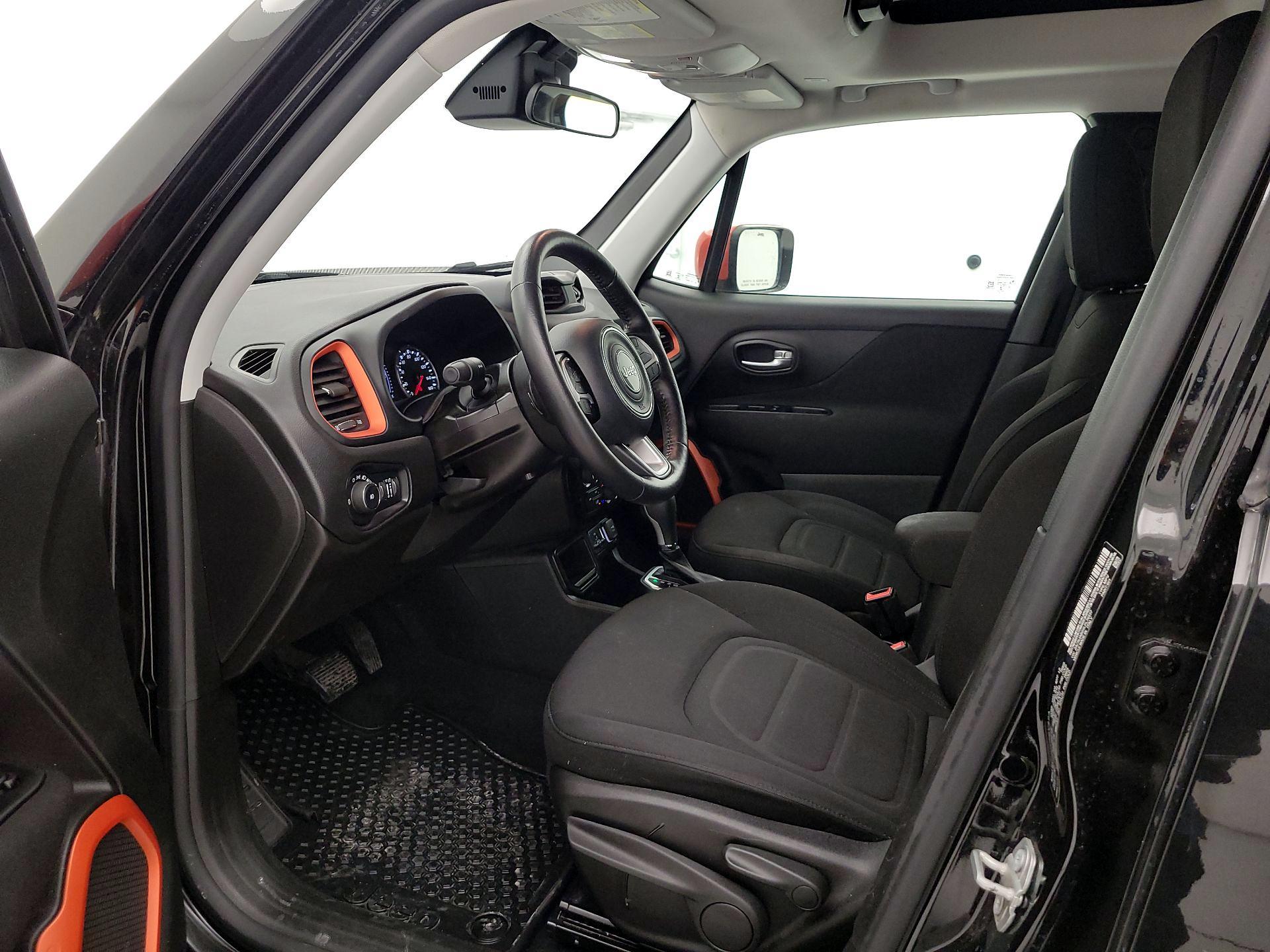 Thumbnail: 2020 Jeep Renegade - 11