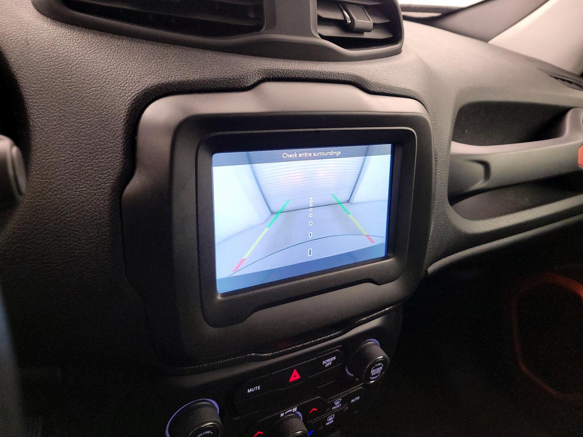 Thumbnail: 2020 Jeep Renegade - 14