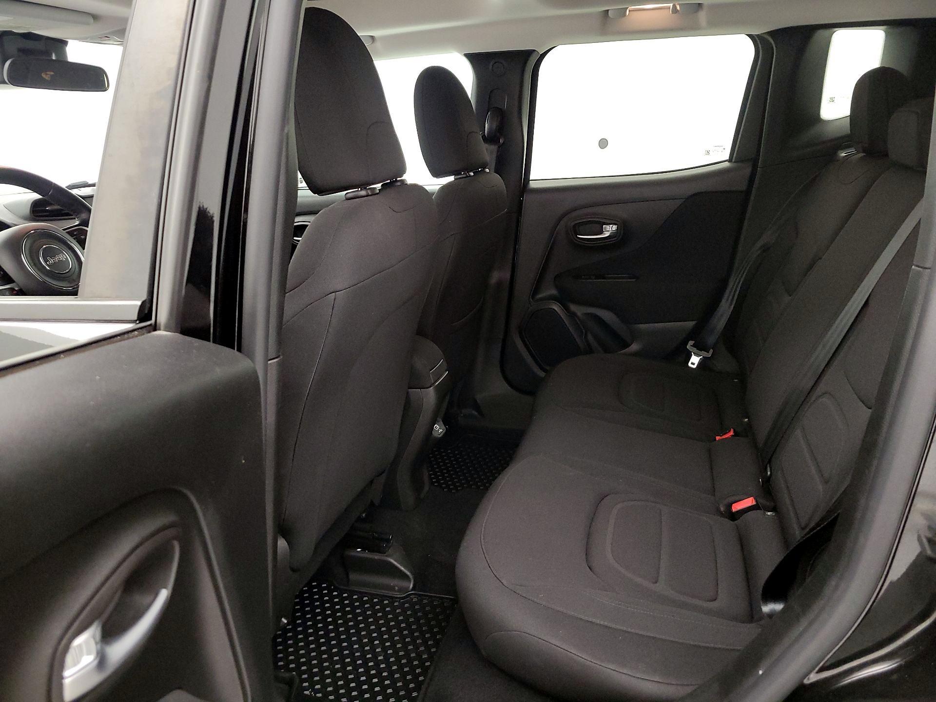 Thumbnail: 2020 Jeep Renegade - 19