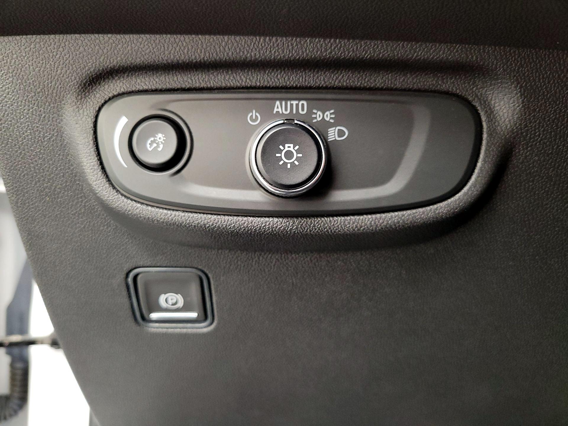 Thumbnail: 2023 GMC Terrain - 13