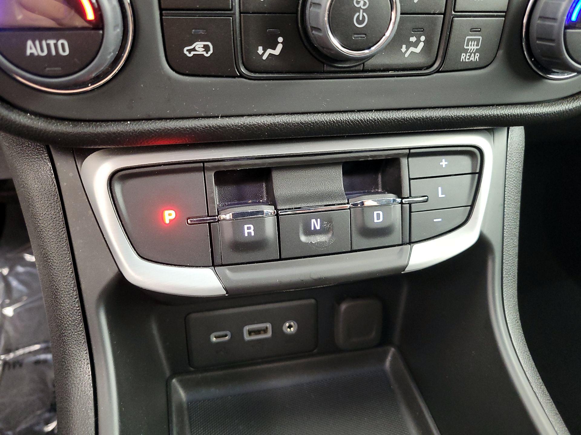 Thumbnail: 2023 GMC Terrain - 17