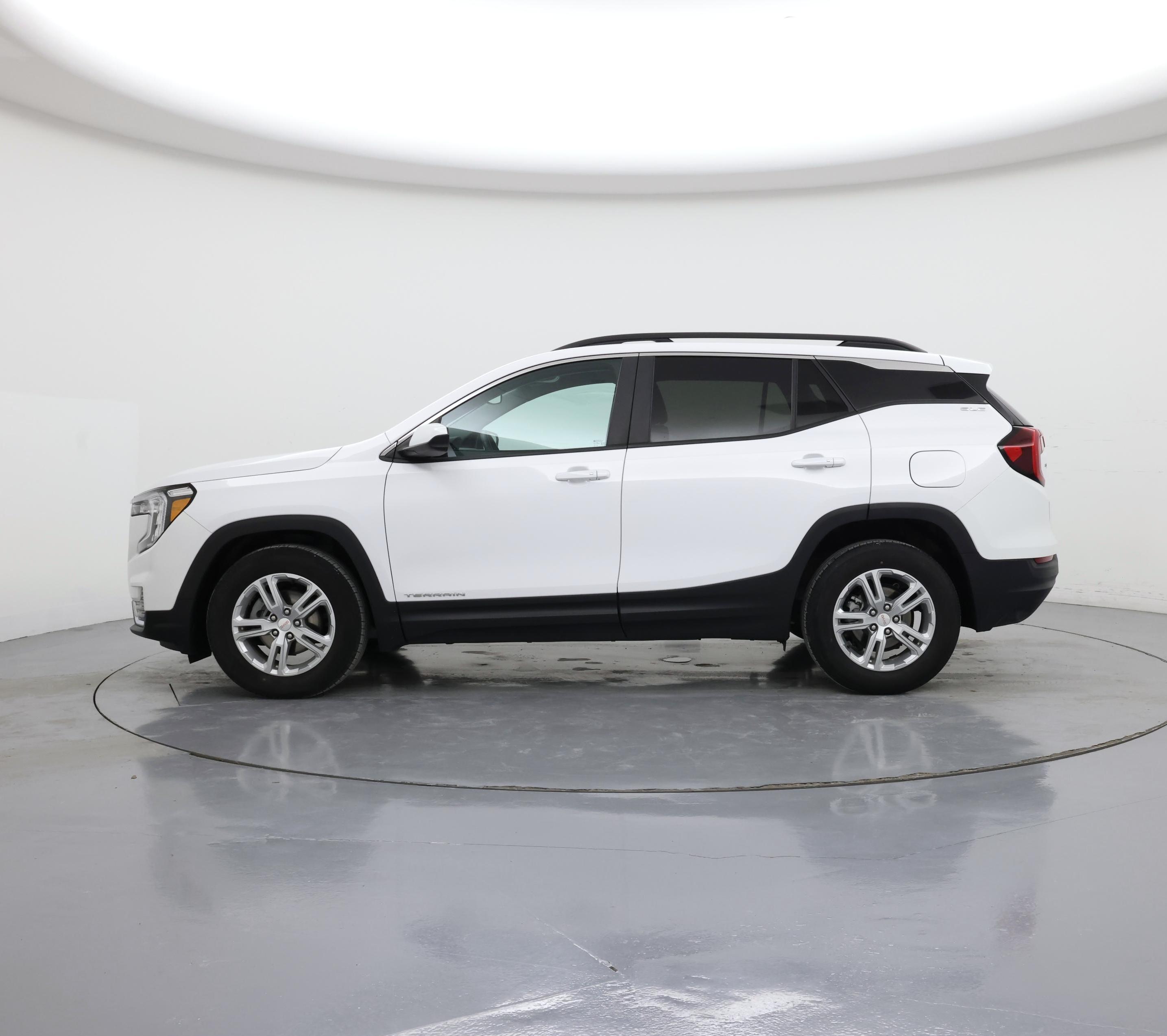 Thumbnail: 2023 GMC Terrain - 3