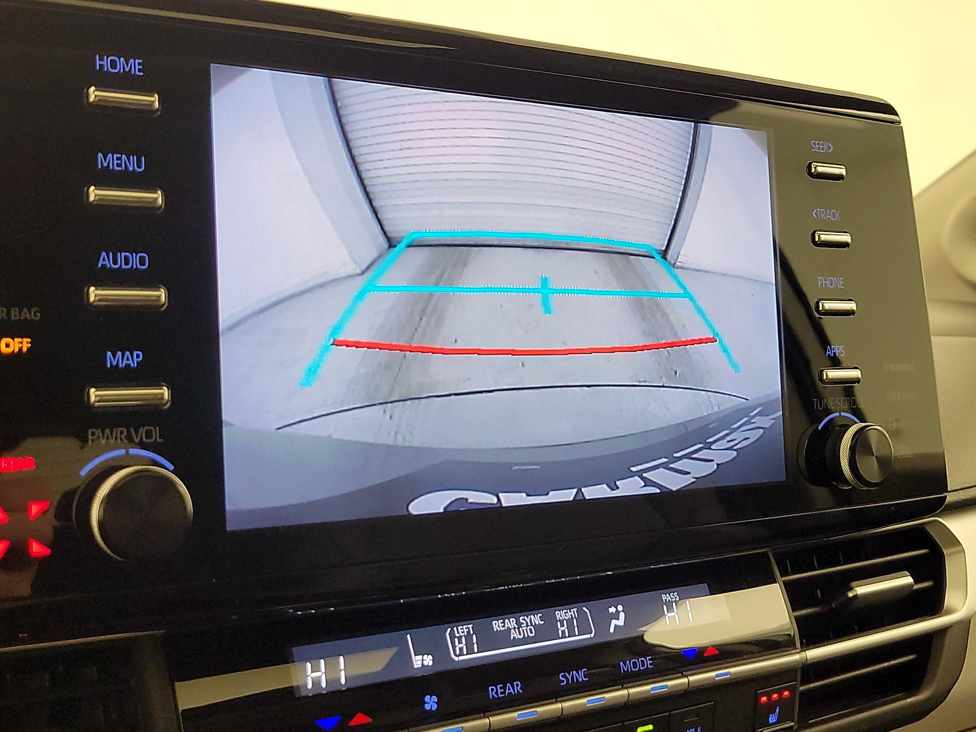 Thumbnail: 2023 Toyota Sienna - 15