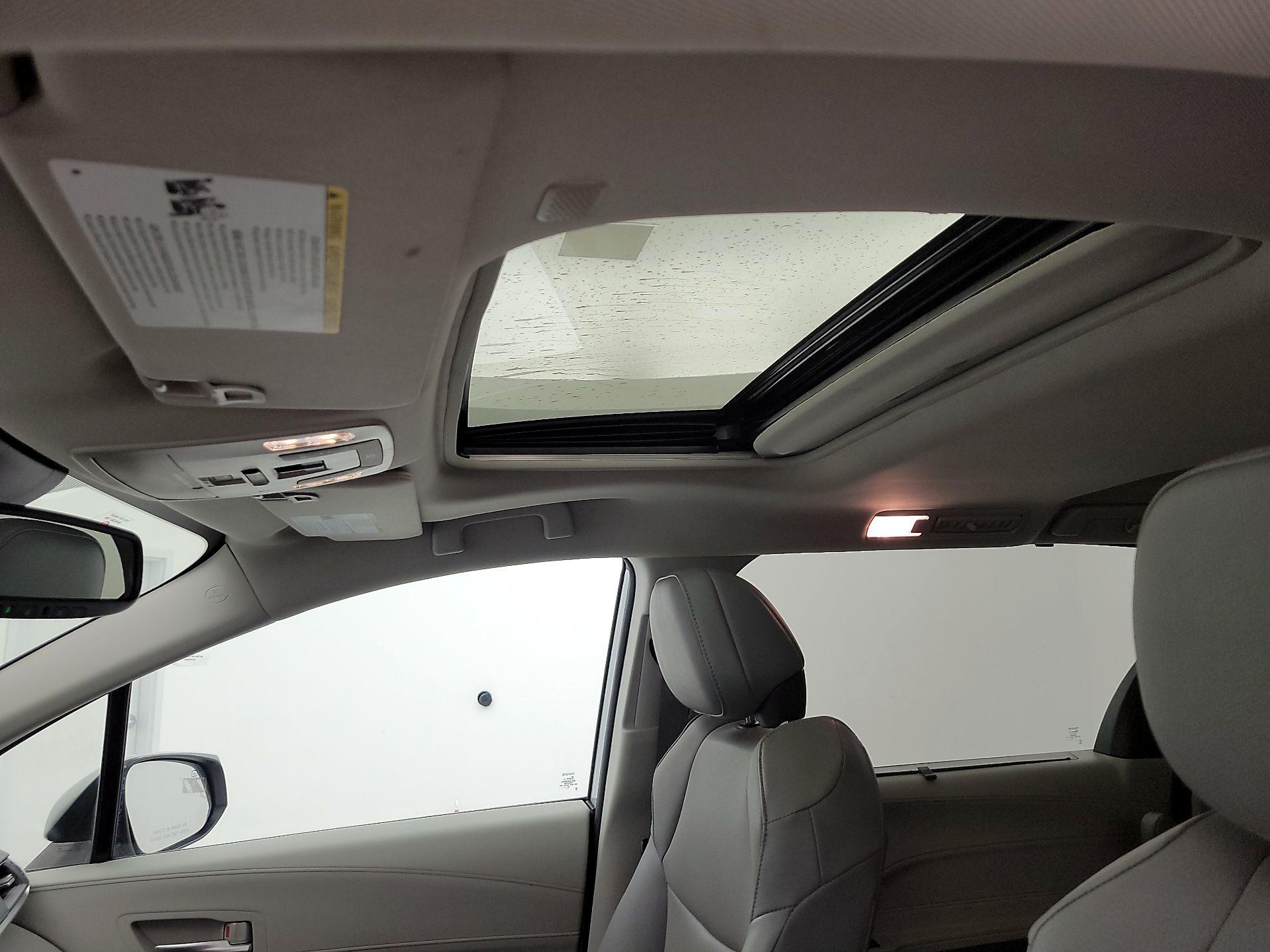 Thumbnail: 2023 Toyota Sienna - 20