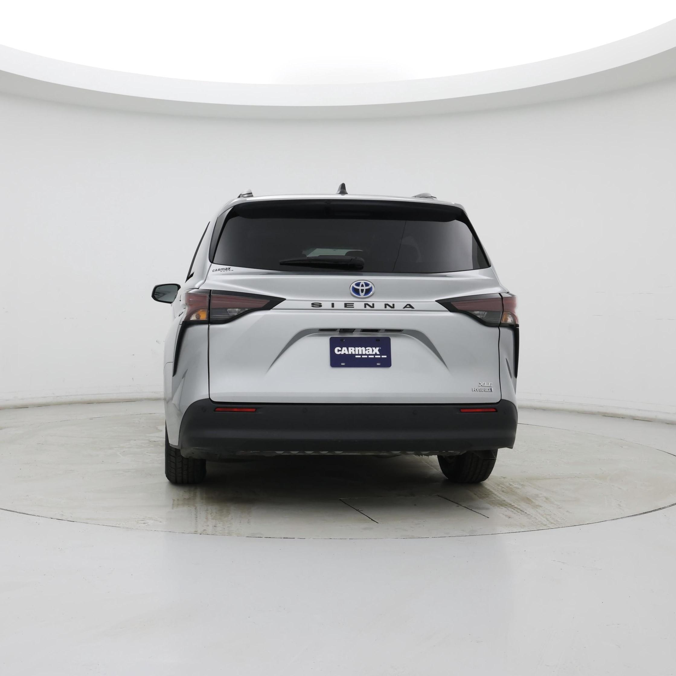 Thumbnail: 2023 Toyota Sienna - 6