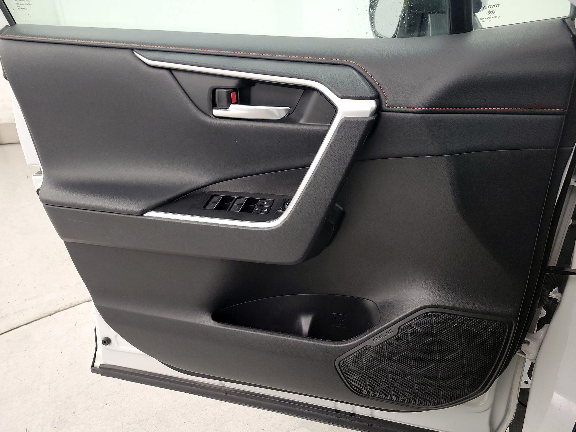 Thumbnail: 2023 Toyota RAV4 - 12