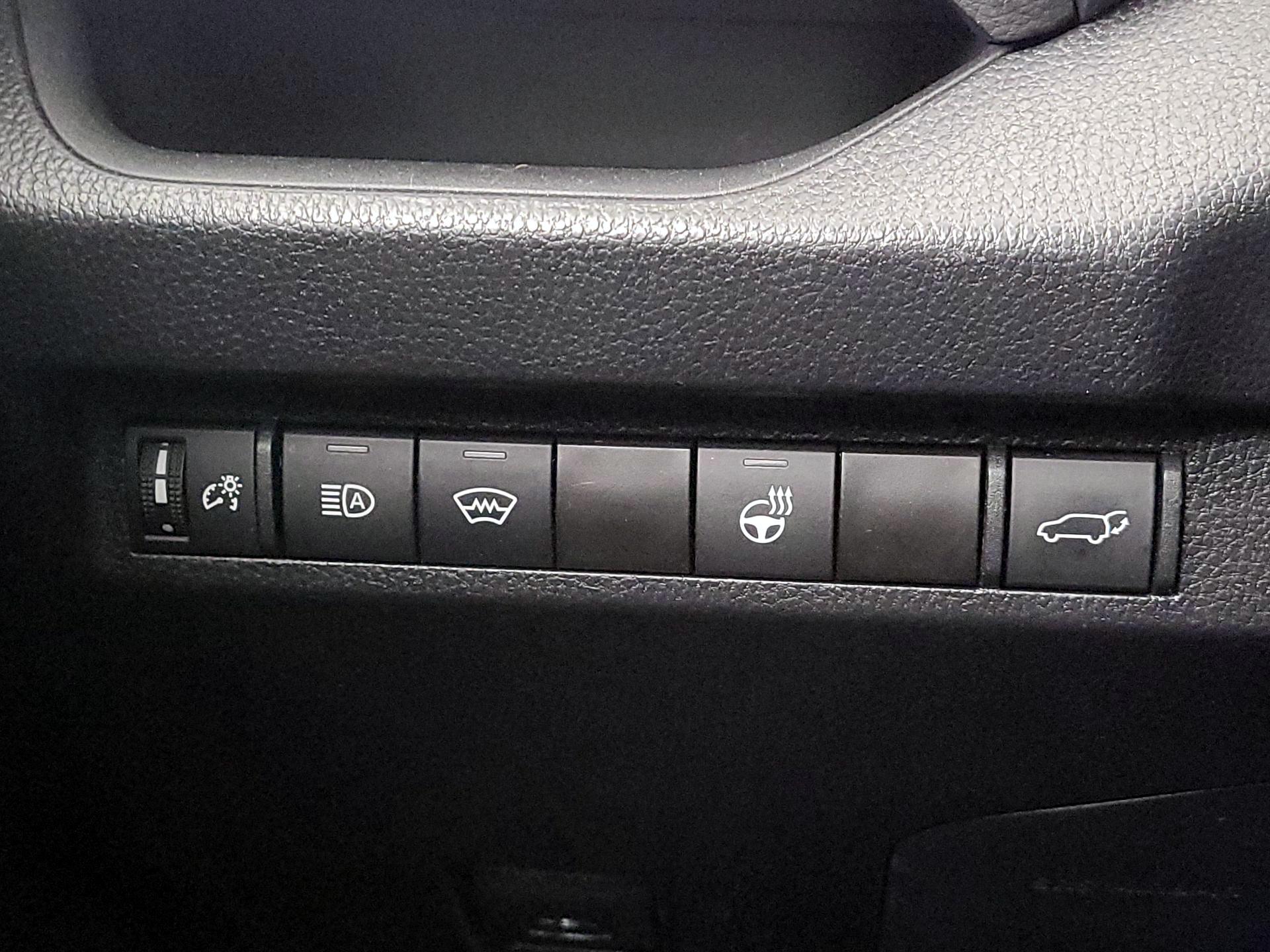 Thumbnail: 2023 Toyota RAV4 - 13