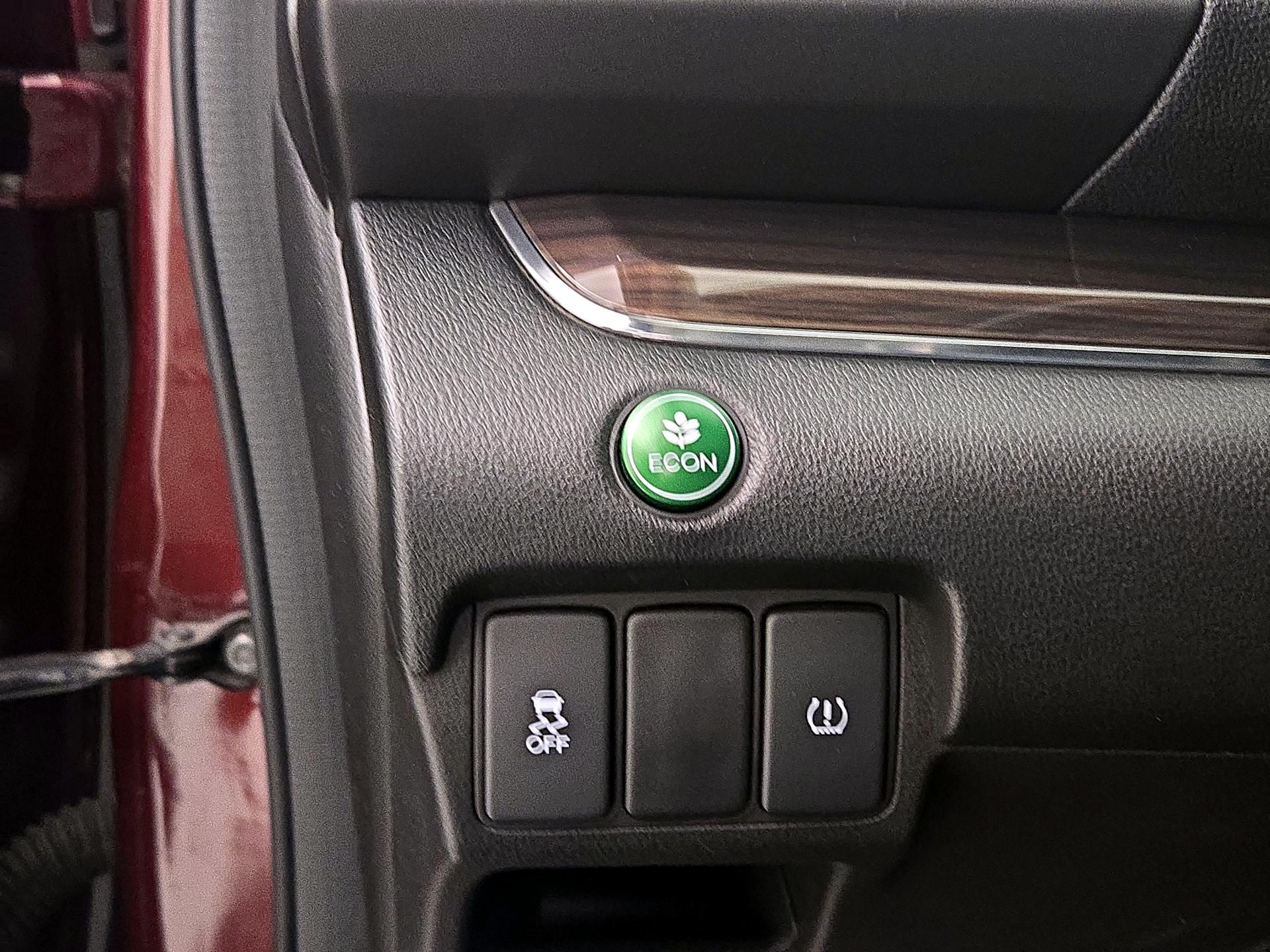 Thumbnail: 2015 Honda CR-V - 11