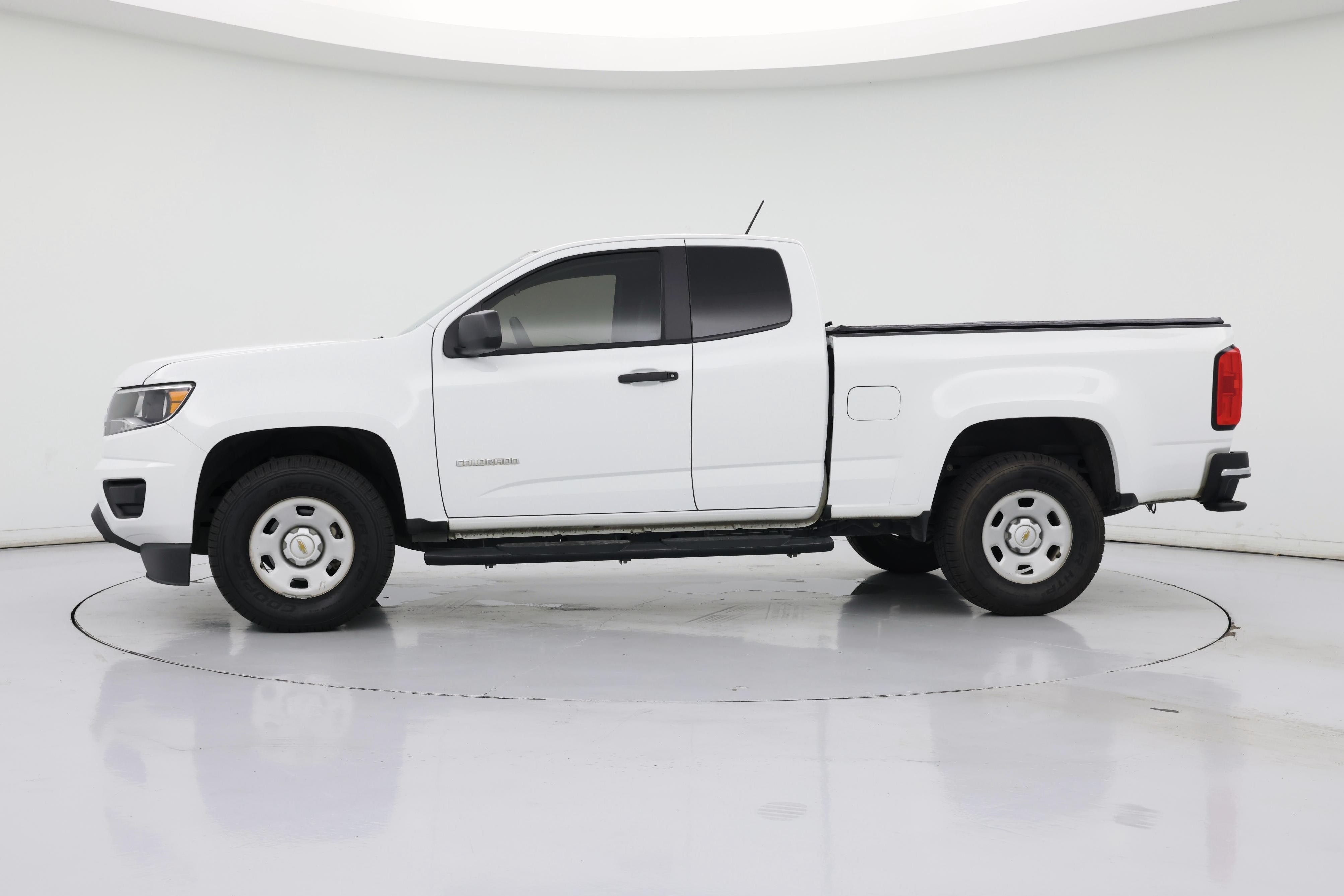Thumbnail: 2019 Chevrolet Colorado - 3