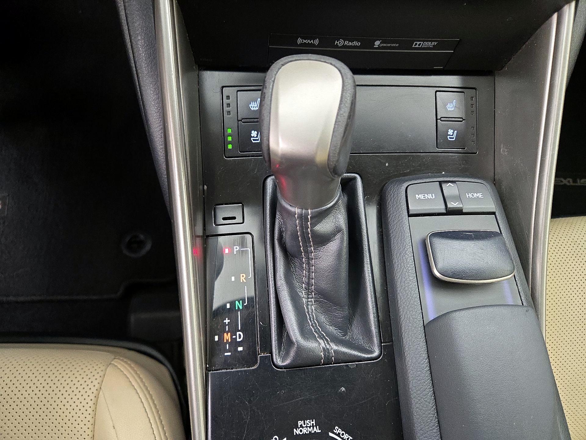 Thumbnail: 2014 Lexus IS - 18