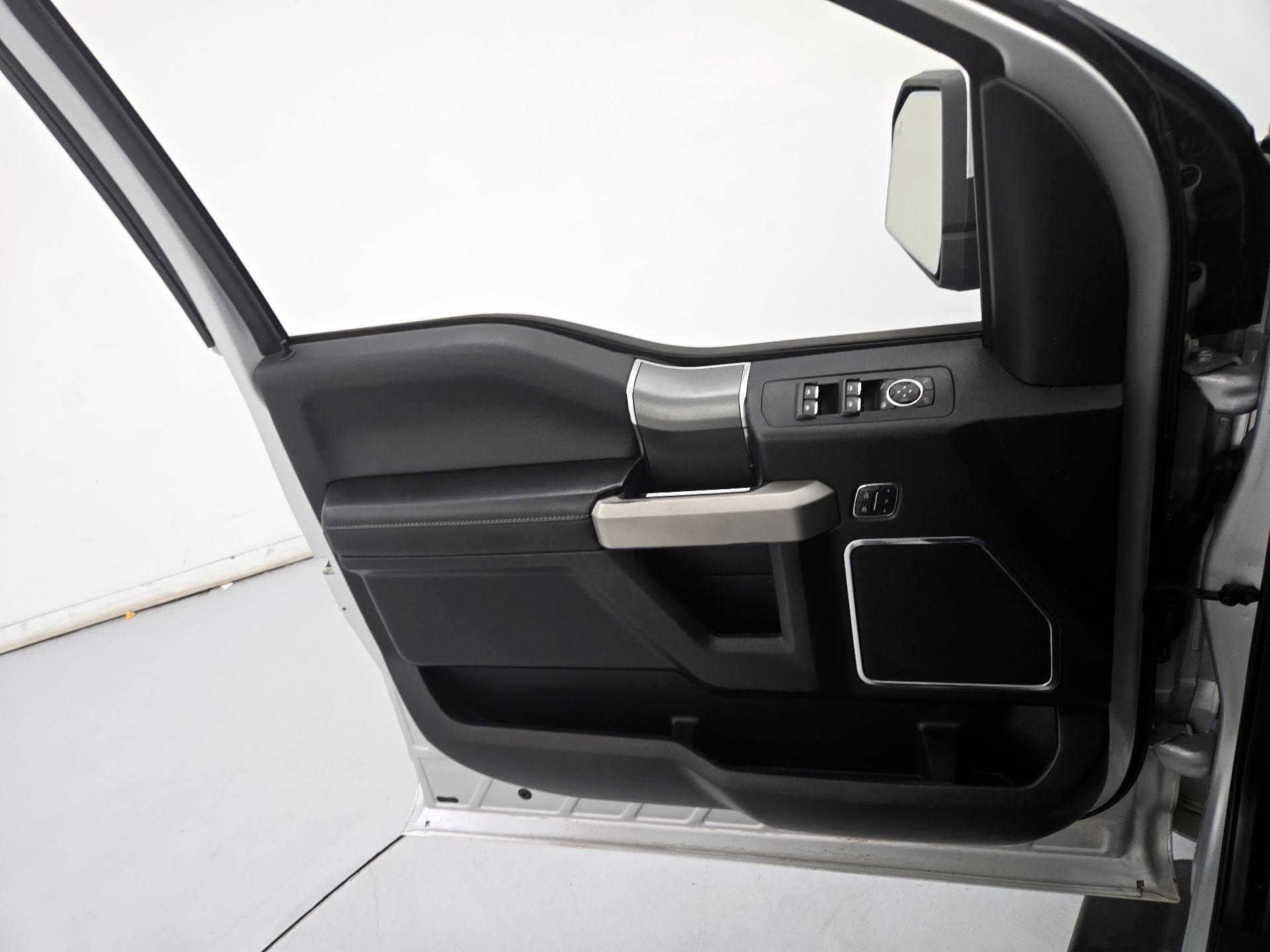 Thumbnail: 2015 Ford F-150 - 12