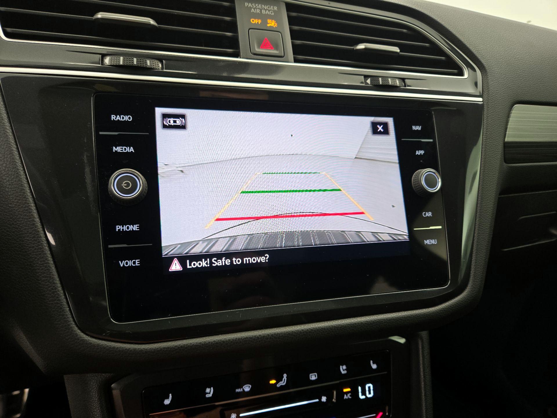 Thumbnail: 2024 Volkswagen Tiguan - 15