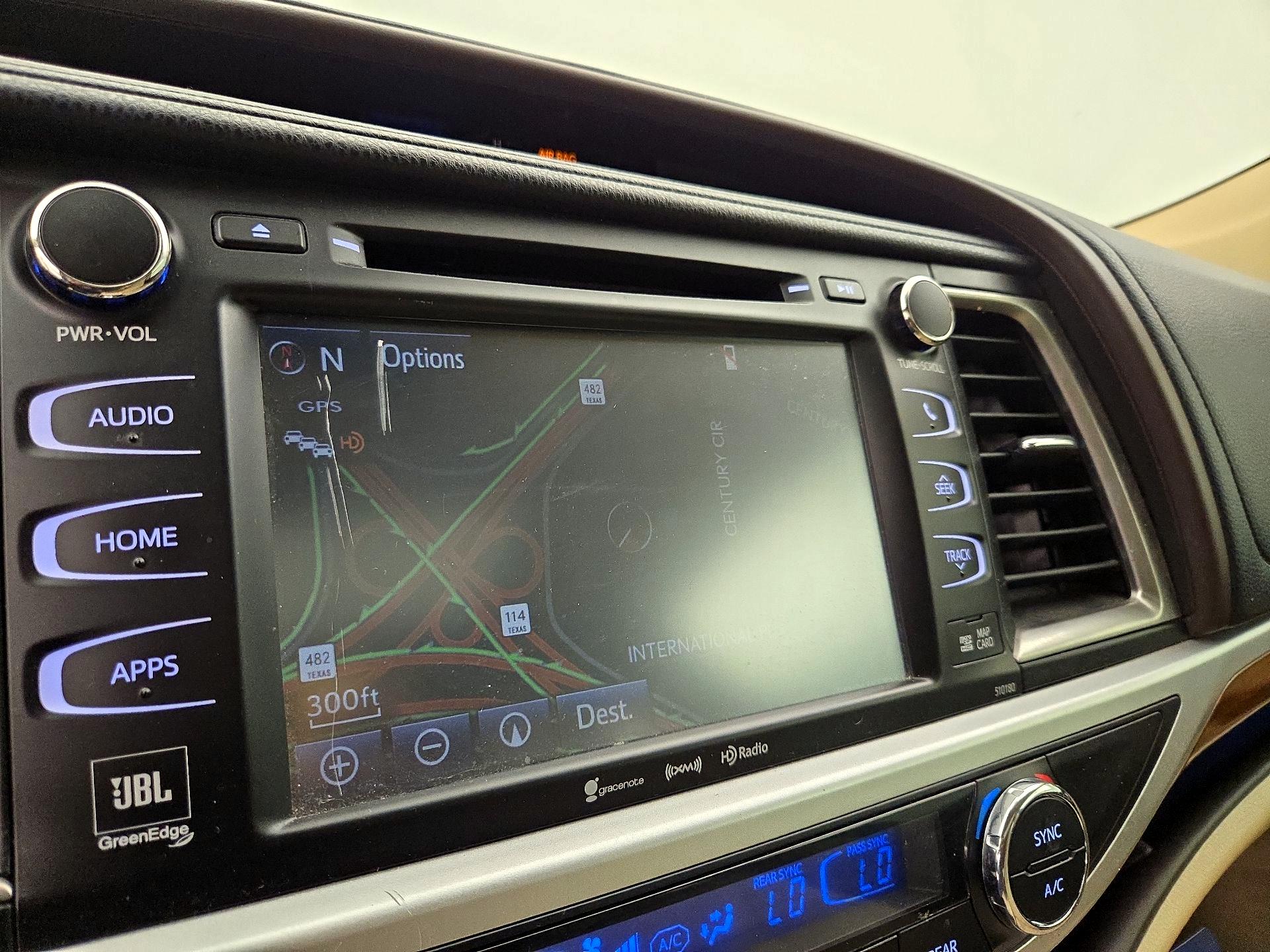Thumbnail: 2018 Toyota Highlander - 14