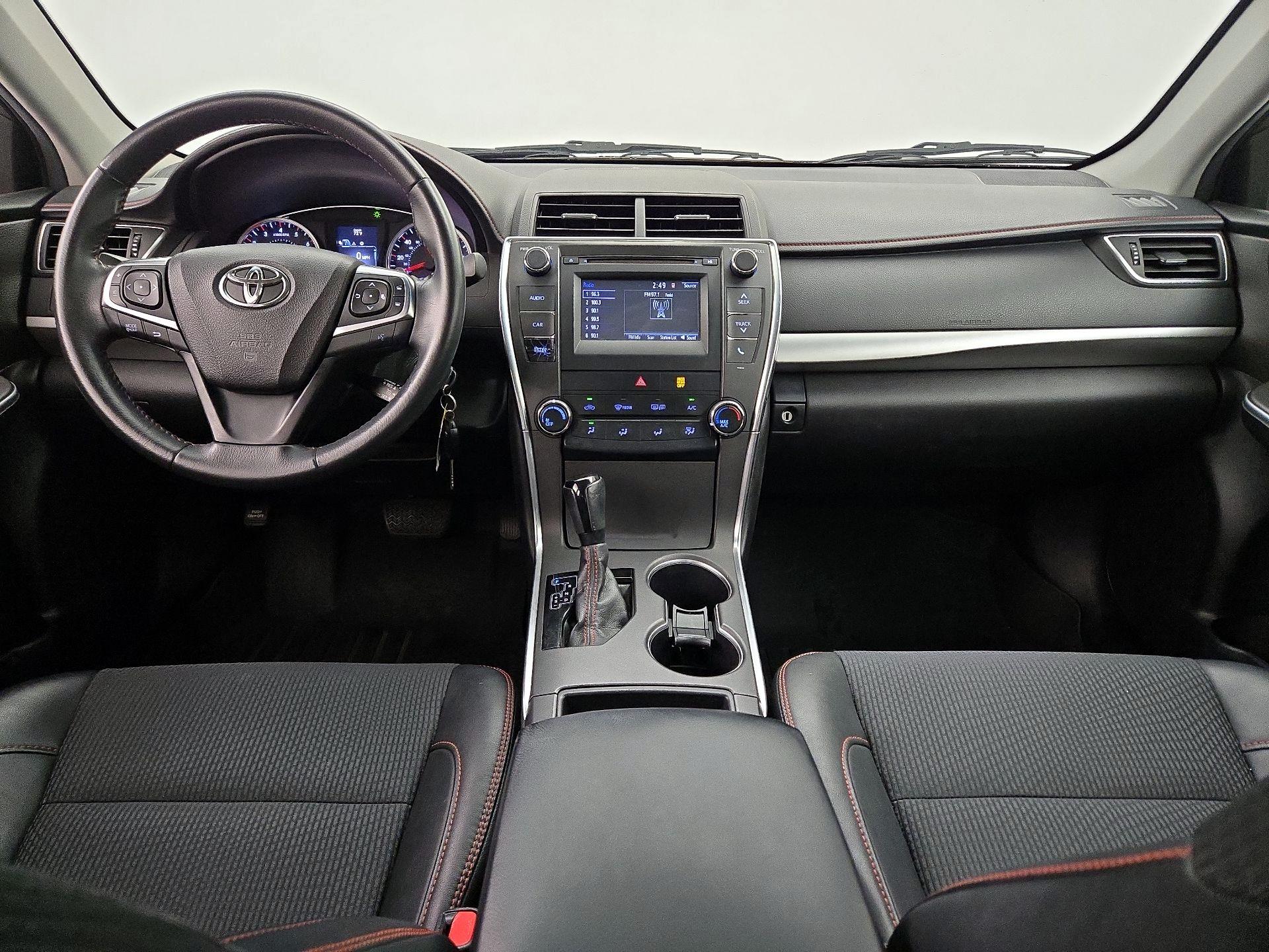 Thumbnail: 2017 Toyota Camry - 9