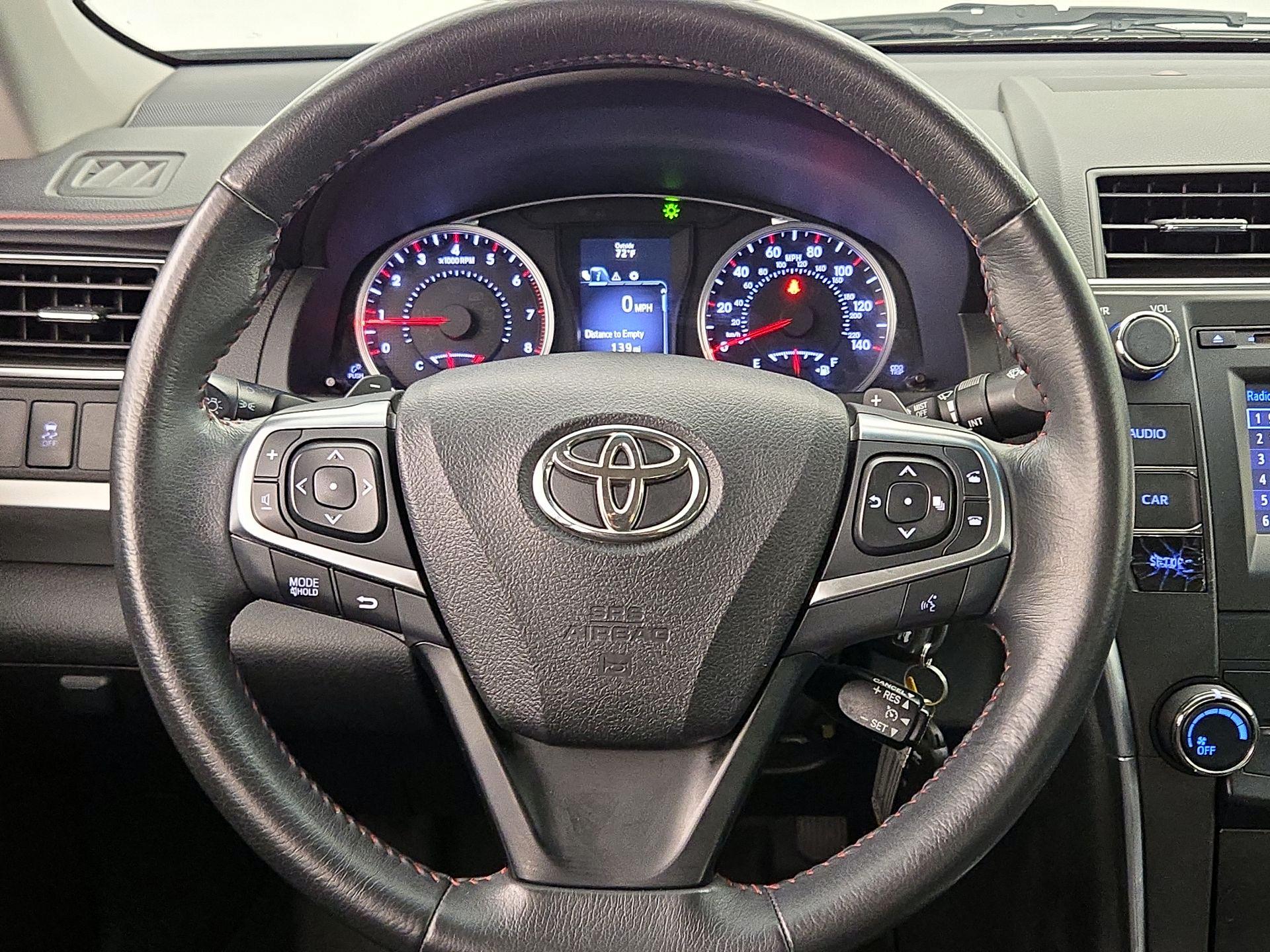 Thumbnail: 2017 Toyota Camry - 10
