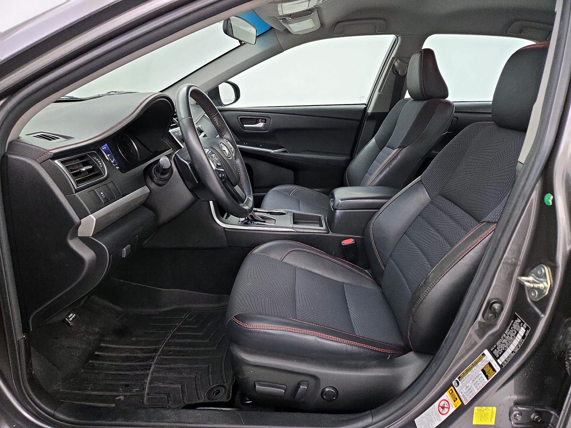 Thumbnail: 2017 Toyota Camry - 11