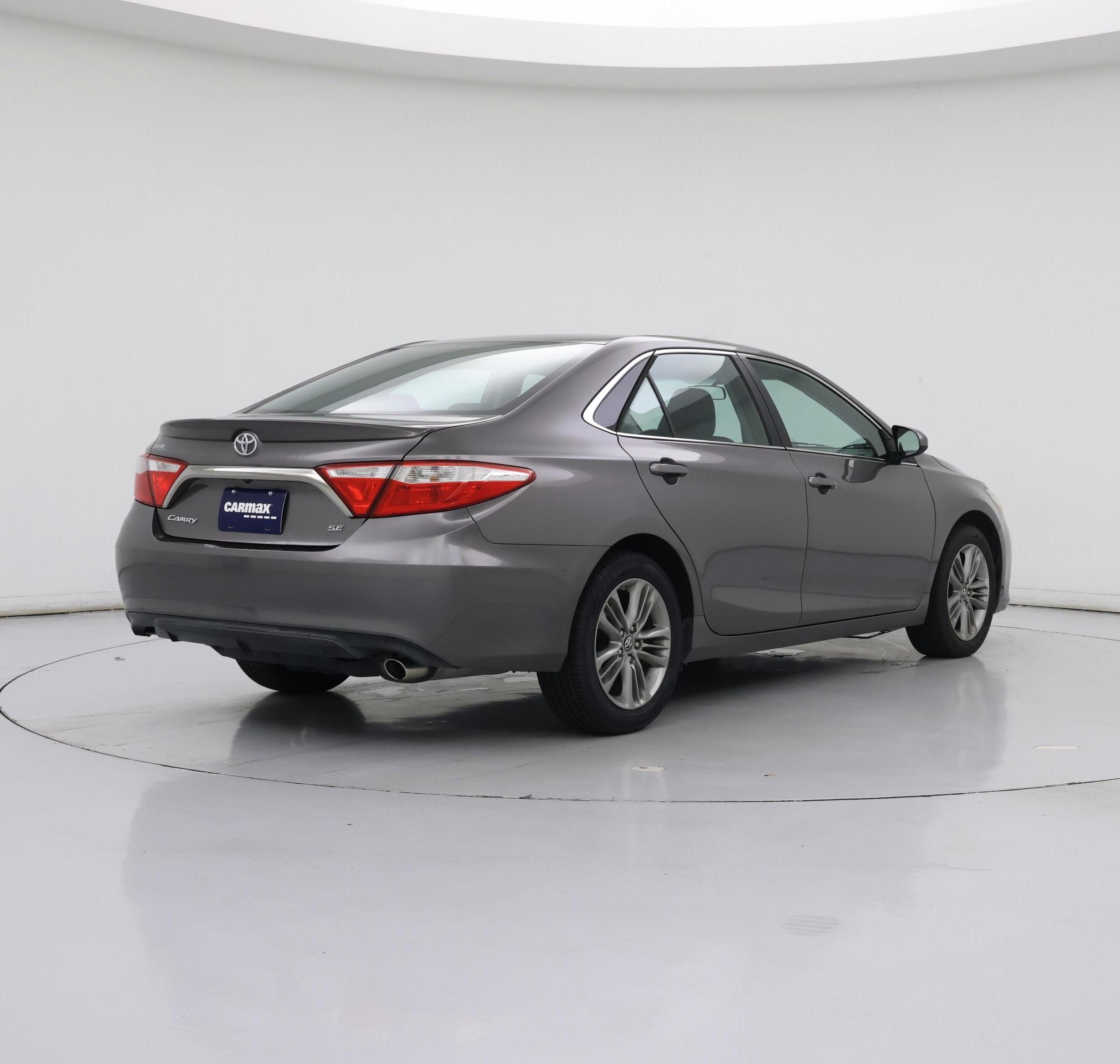 Thumbnail: 2017 Toyota Camry - 8