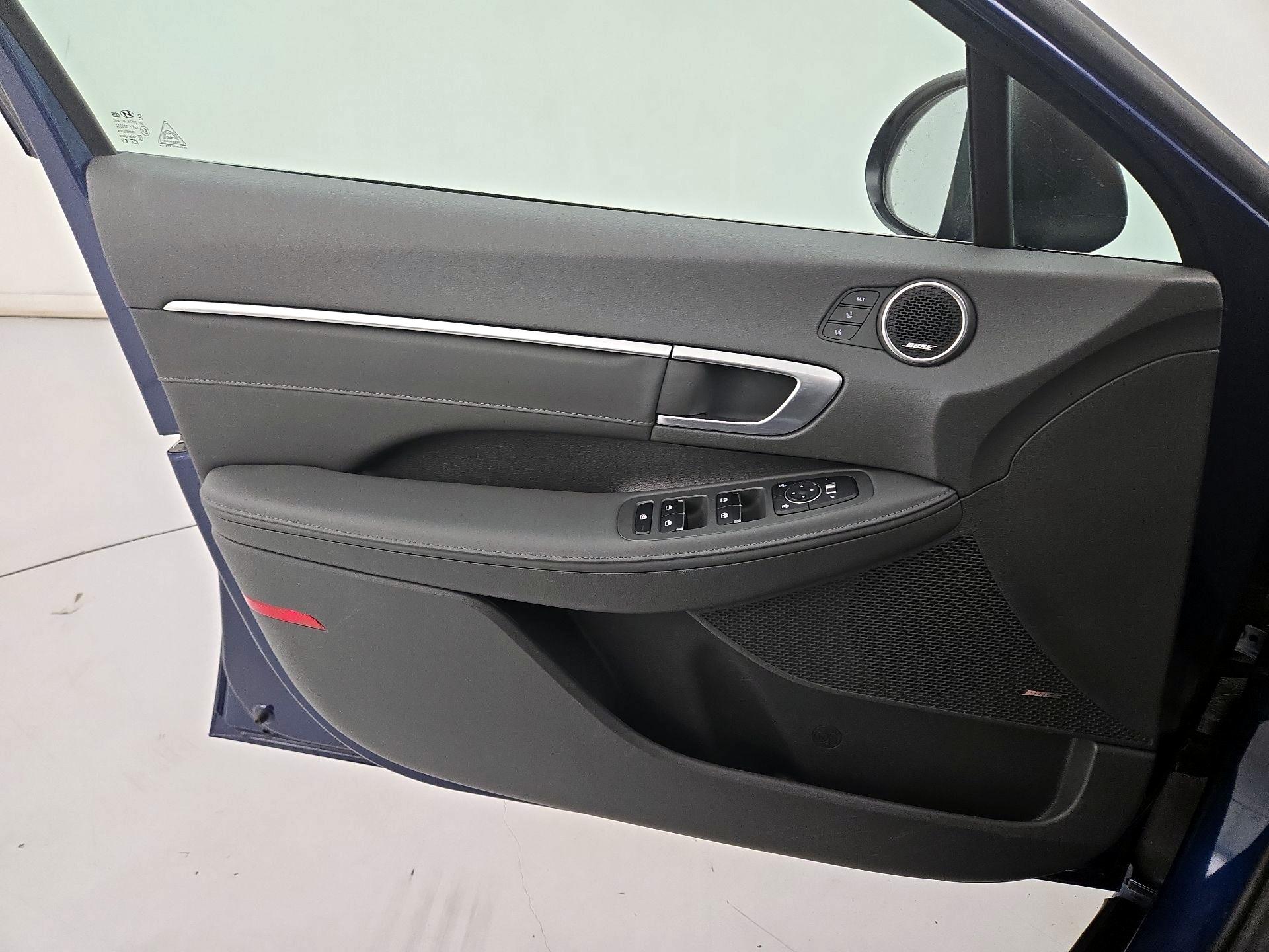 Thumbnail: 2022 Hyundai Sonata - 12