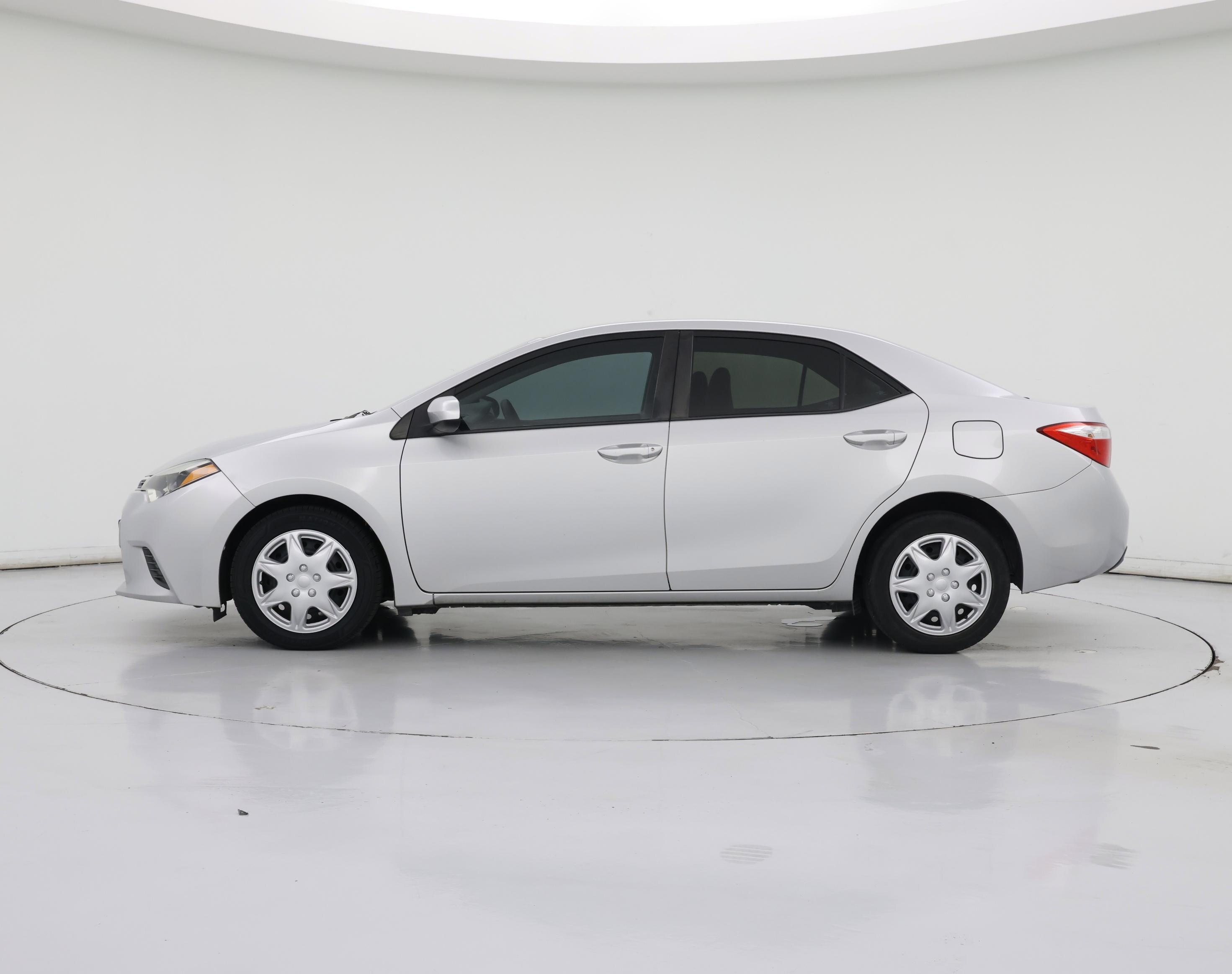 Thumbnail: 2015 Toyota Corolla - 3