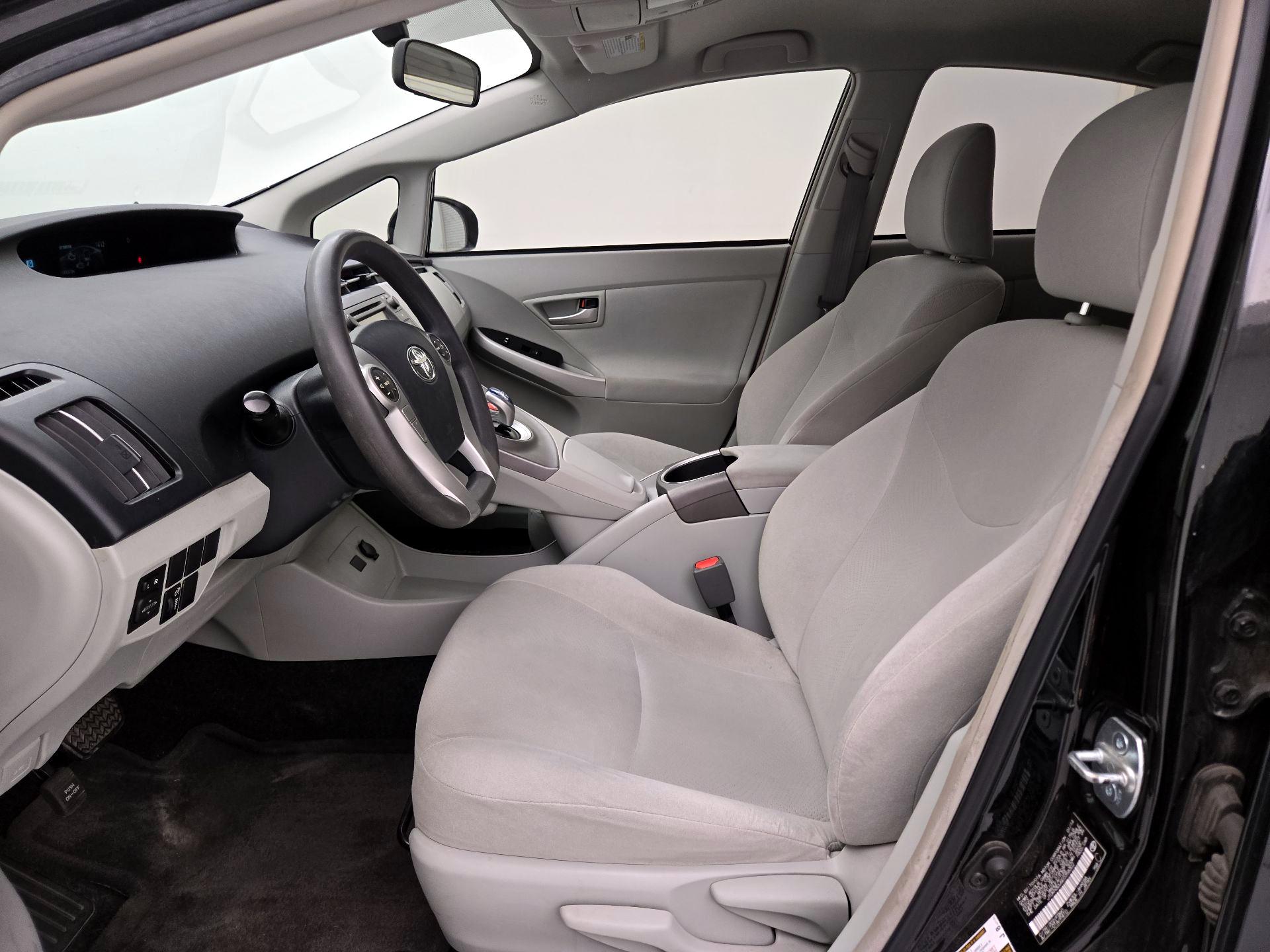 Thumbnail: 2014 Toyota Prius - 11