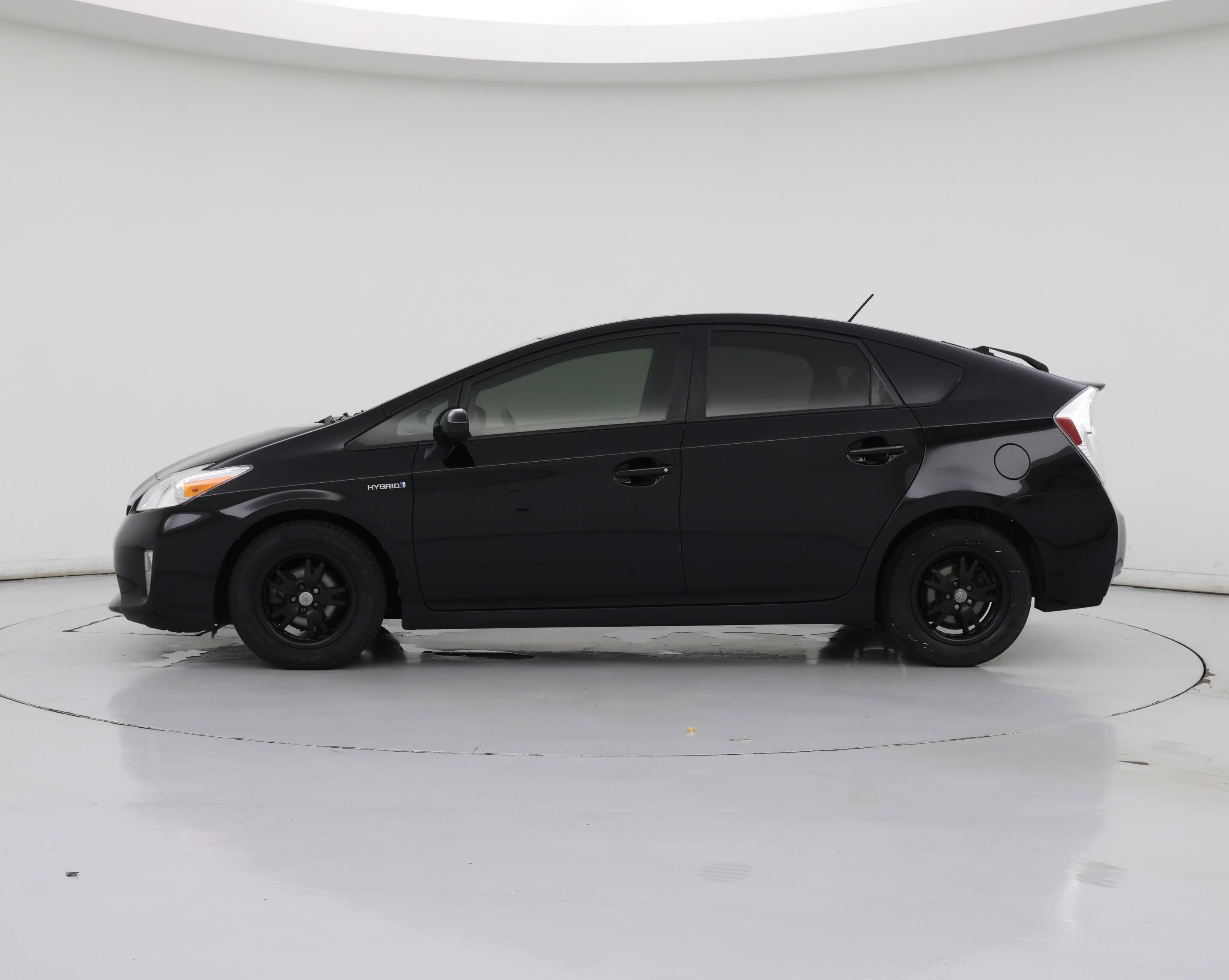 Thumbnail: 2014 Toyota Prius - 3