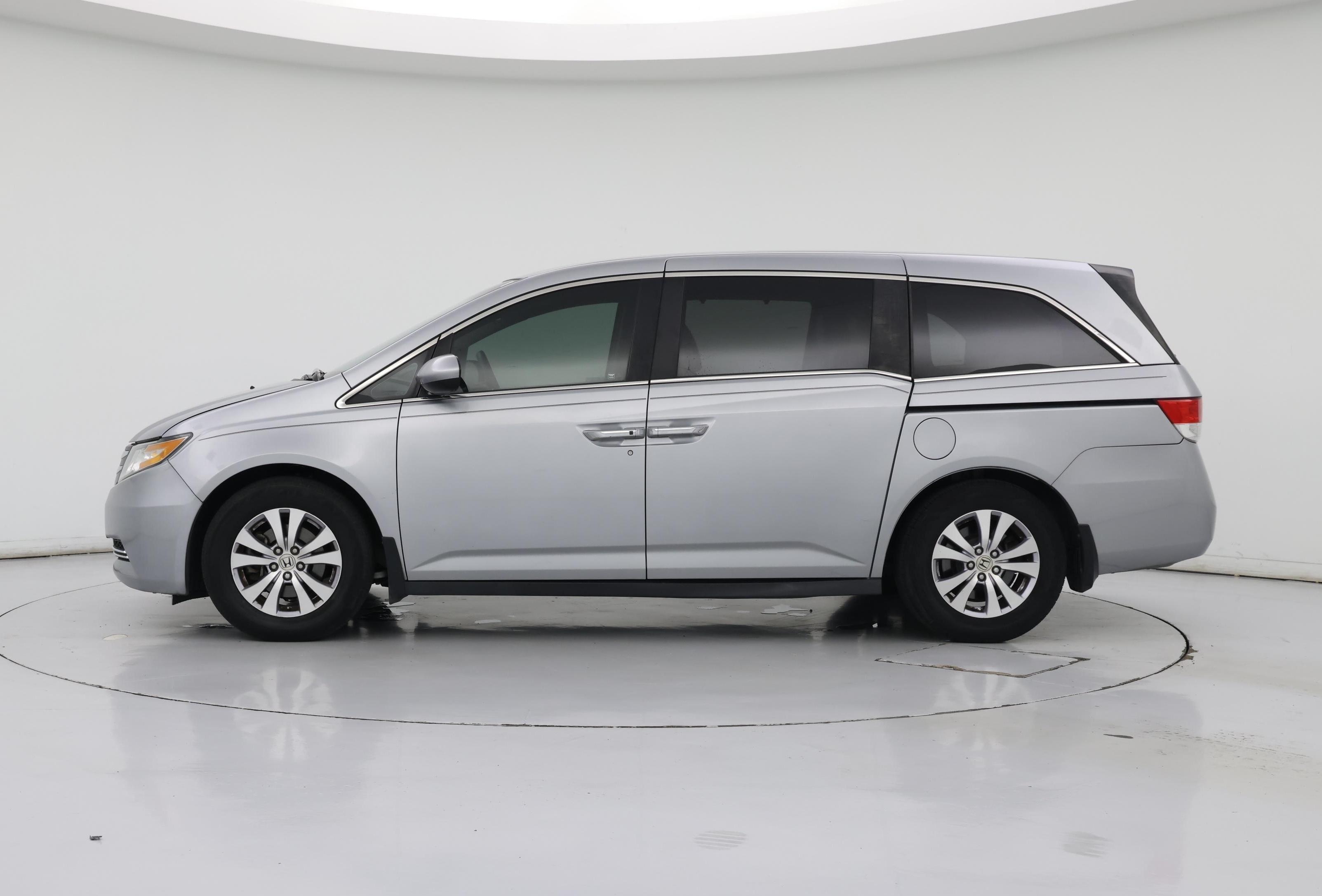 Thumbnail: 2016 Honda Odyssey - 3