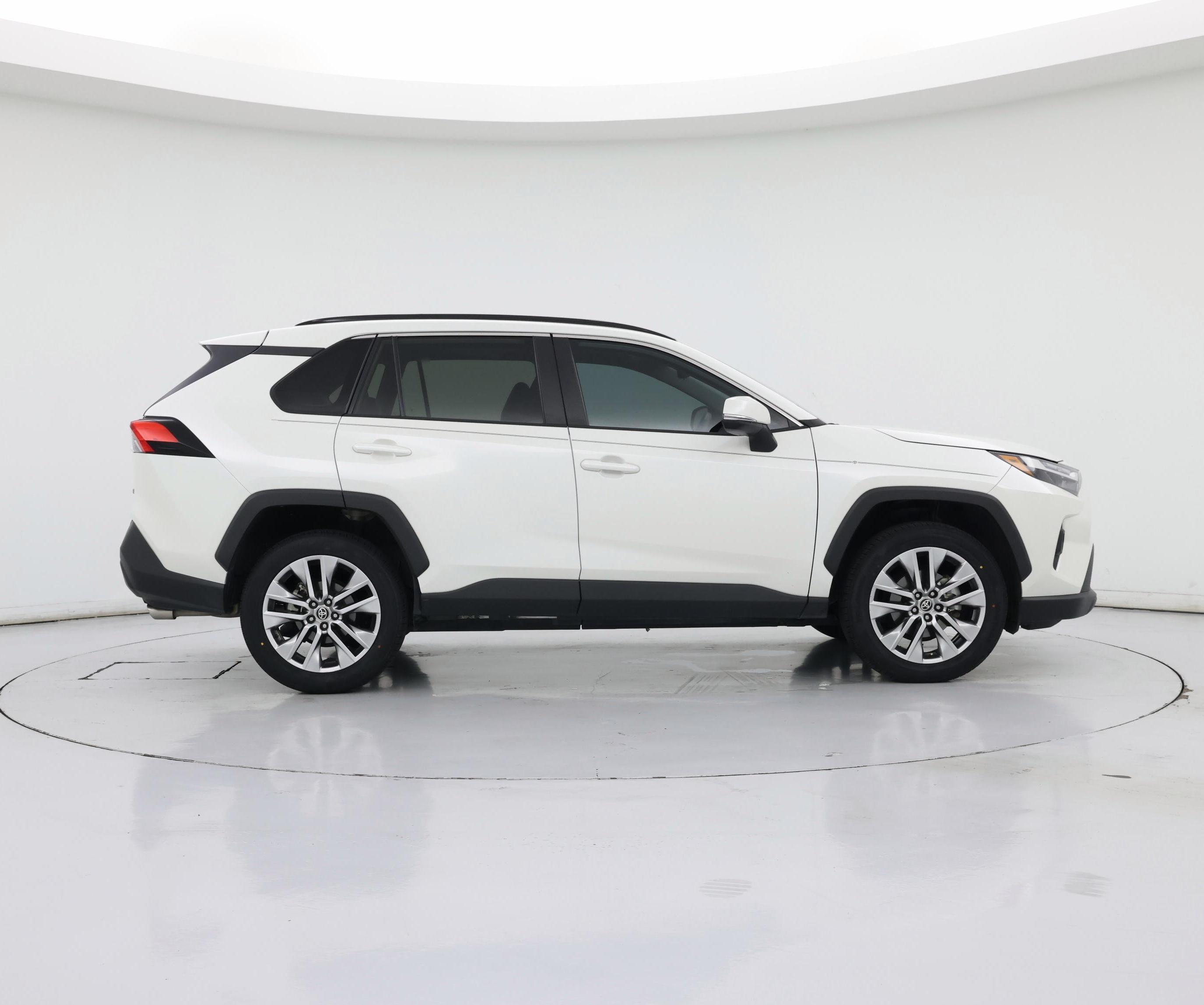 Thumbnail: 2022 Toyota RAV4 - 7